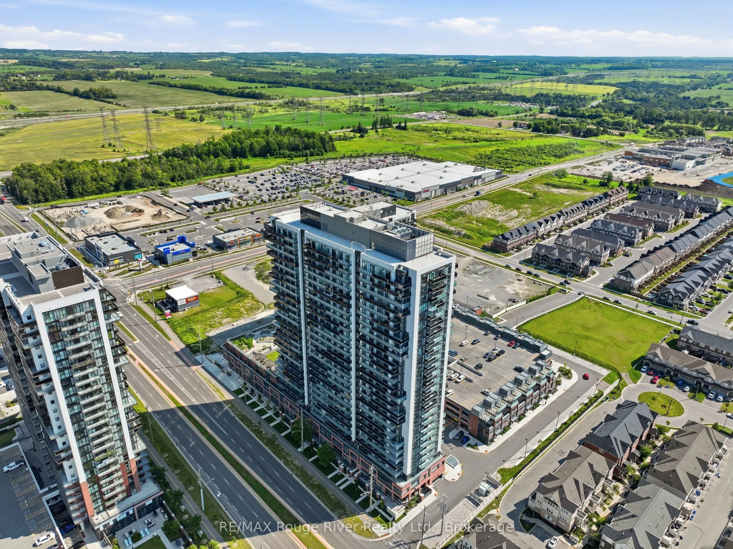 2545 SIMCOE Street N #2321