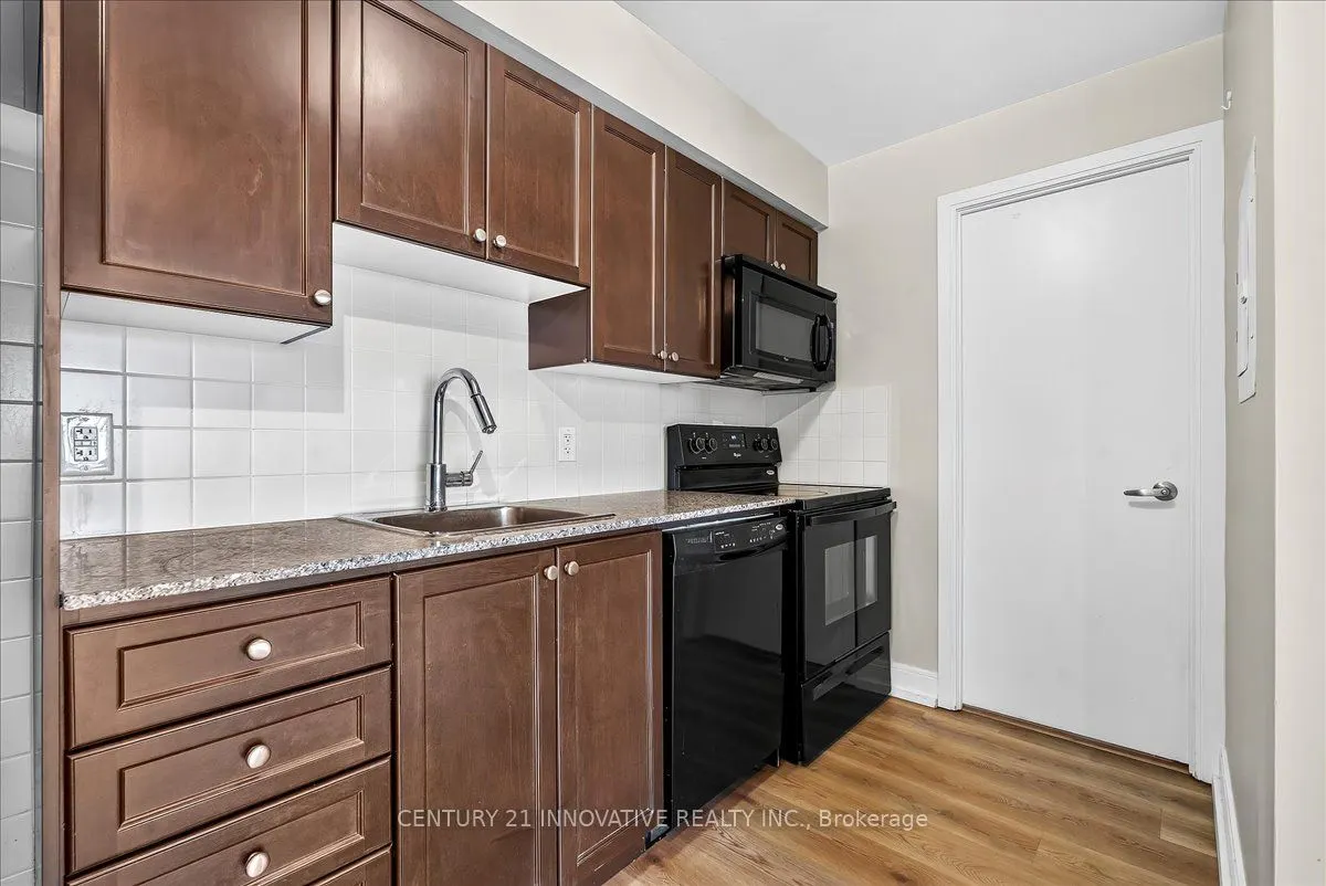 125 Village Green Square #3501