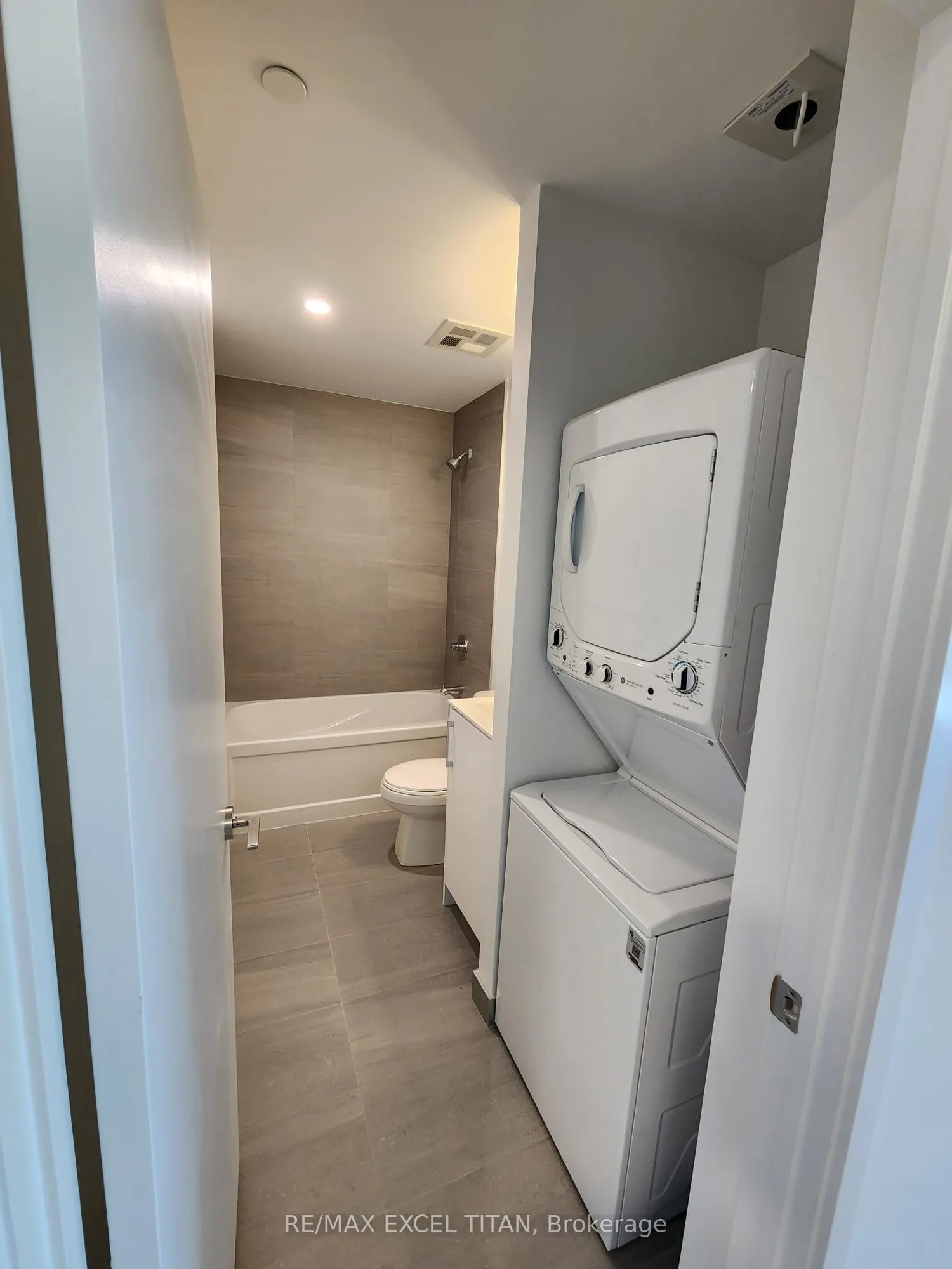 20 Deans Drive S #307