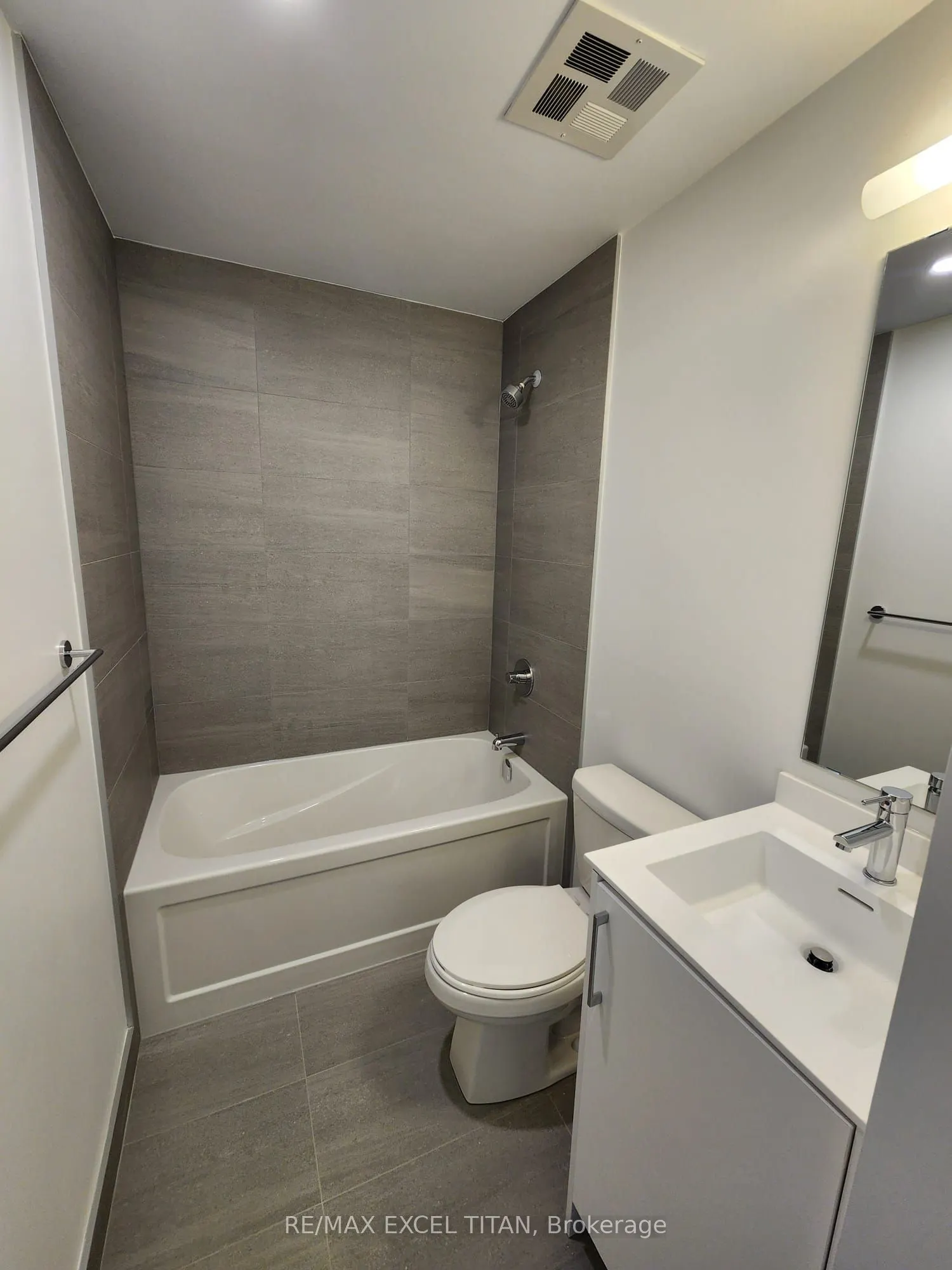 20 Deans Drive S #307