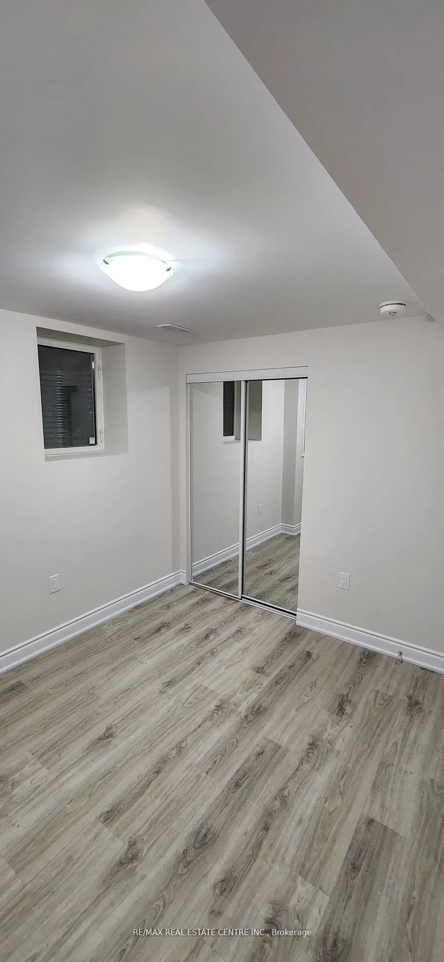 15 Dagwell Crescent #basement