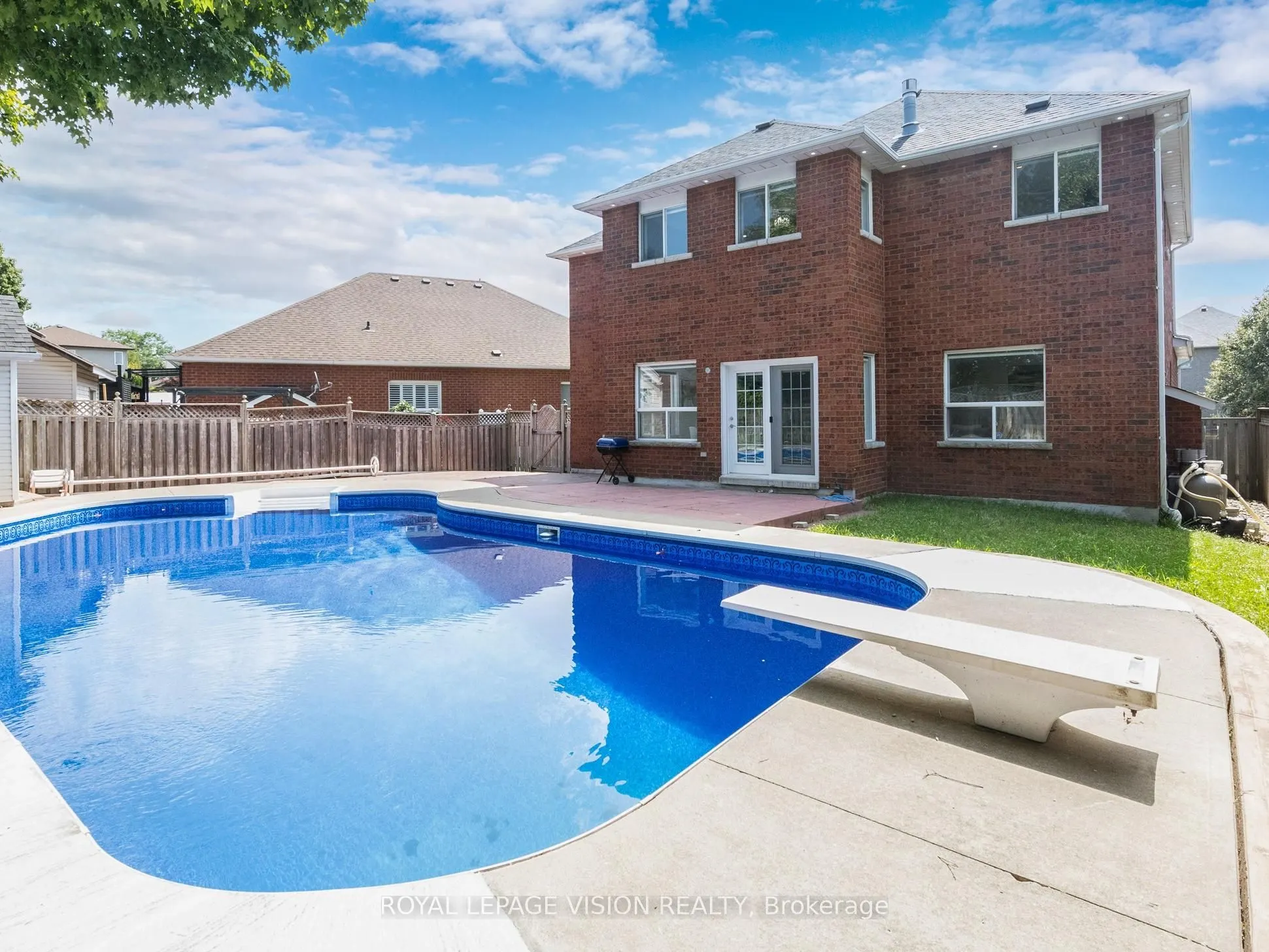 43 Mac Carl Crescent