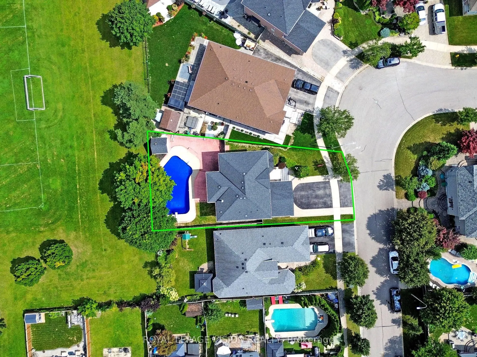 43 Mac Carl Crescent