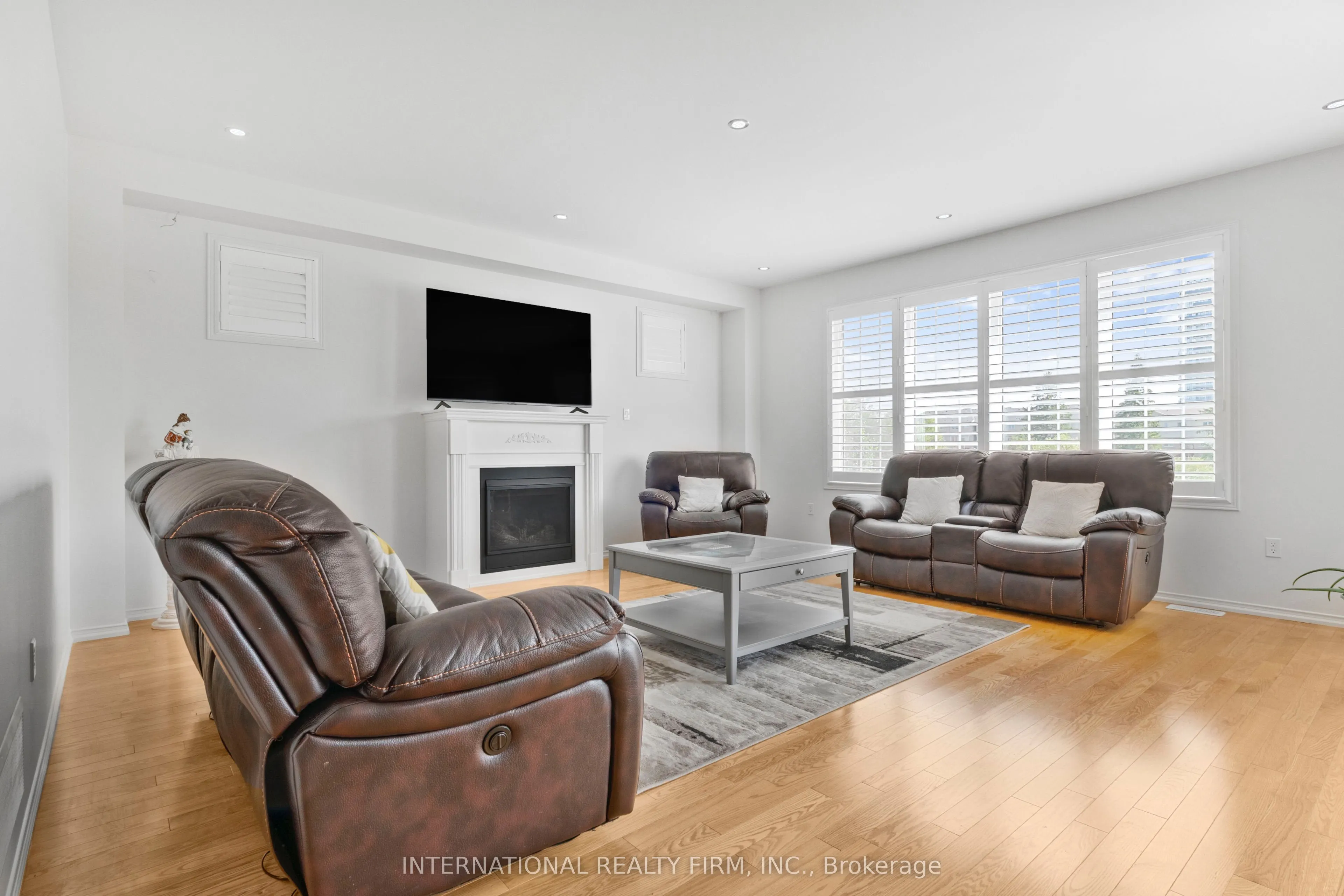 2537 Snow Knight Drive