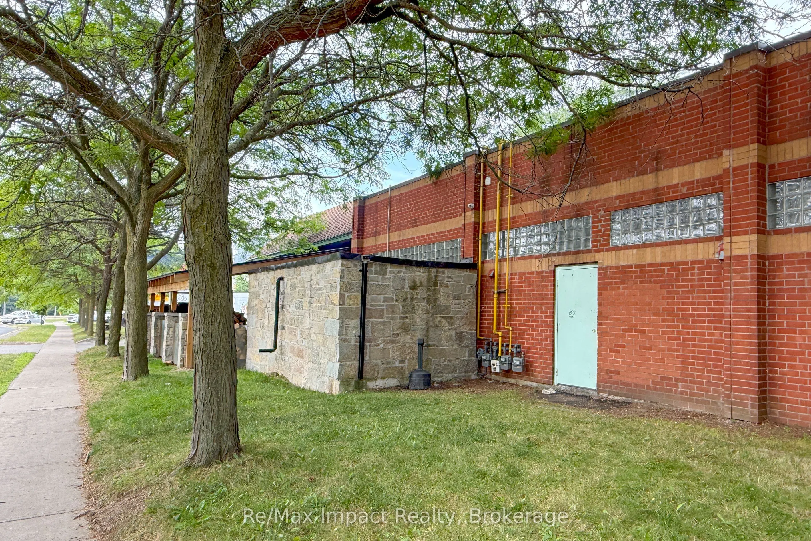 371 Old Kingston Road #9 & 10
