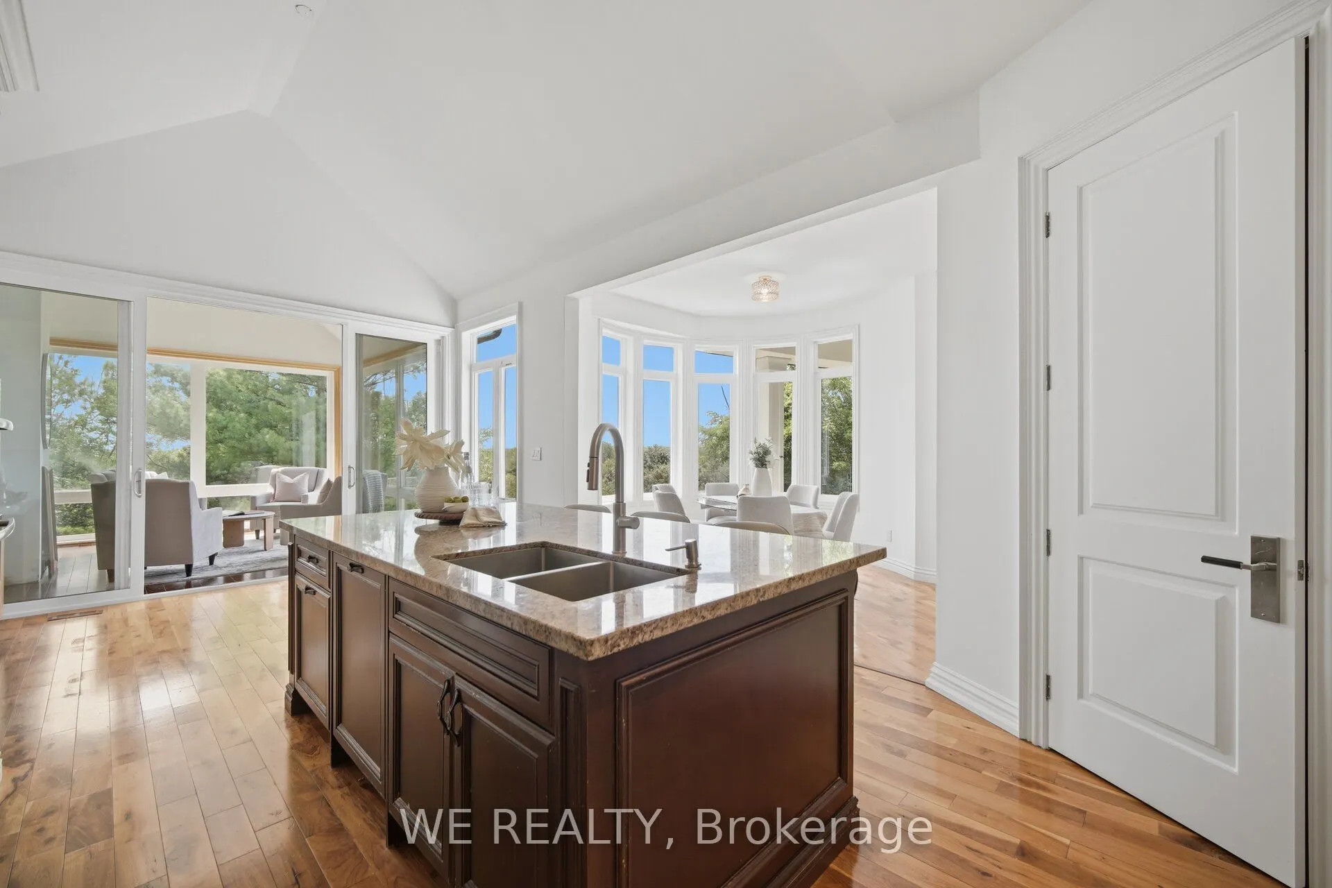 297 5th Concession Road W