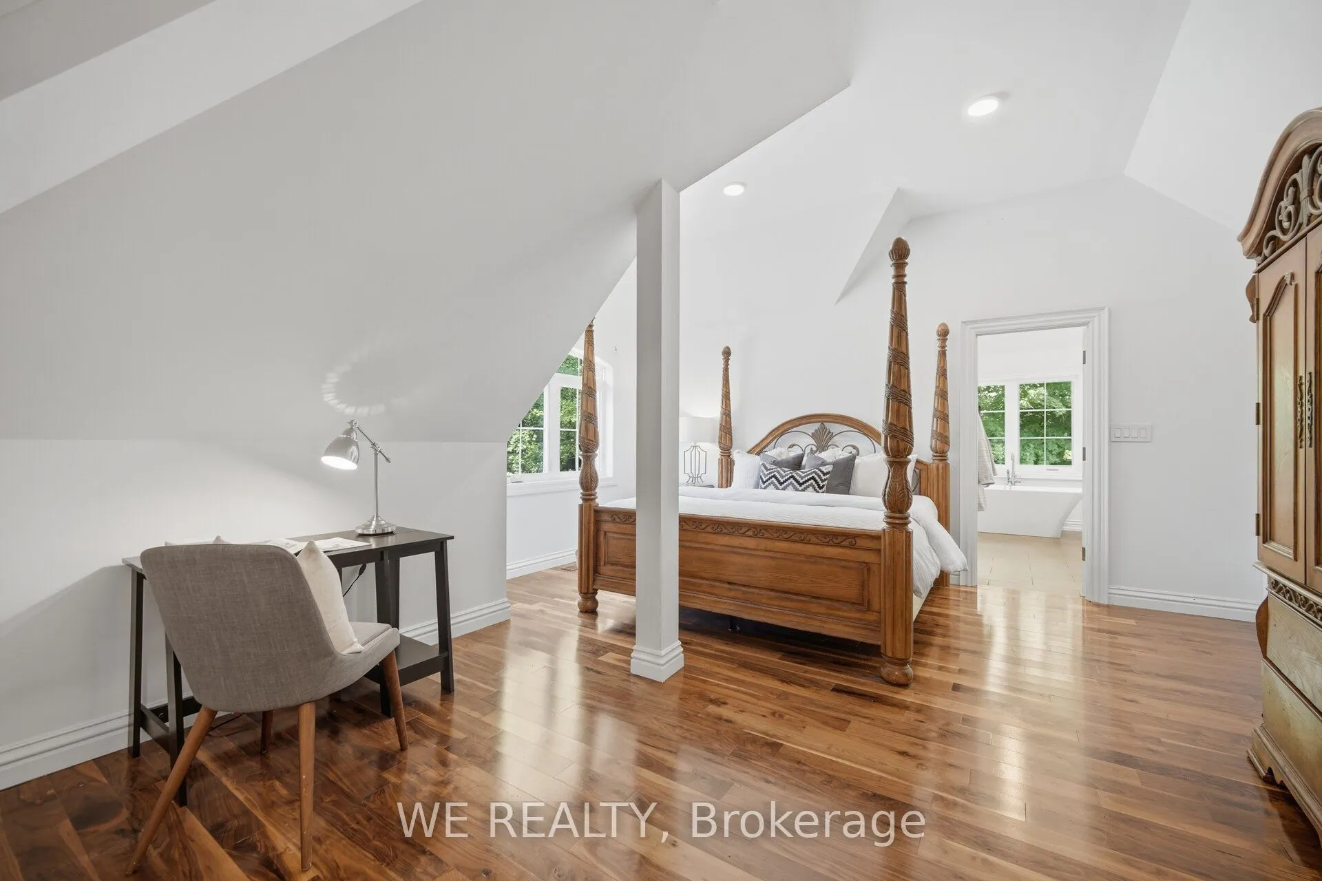 297 5th Concession Road W