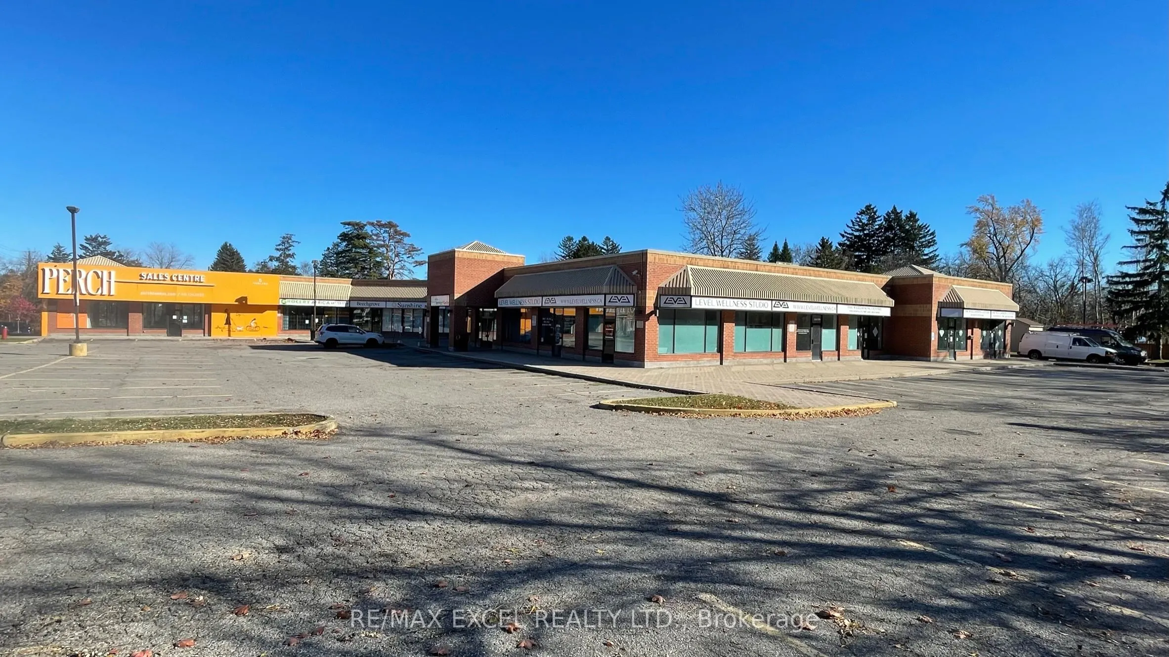 4679 Kingston Road #12,12a