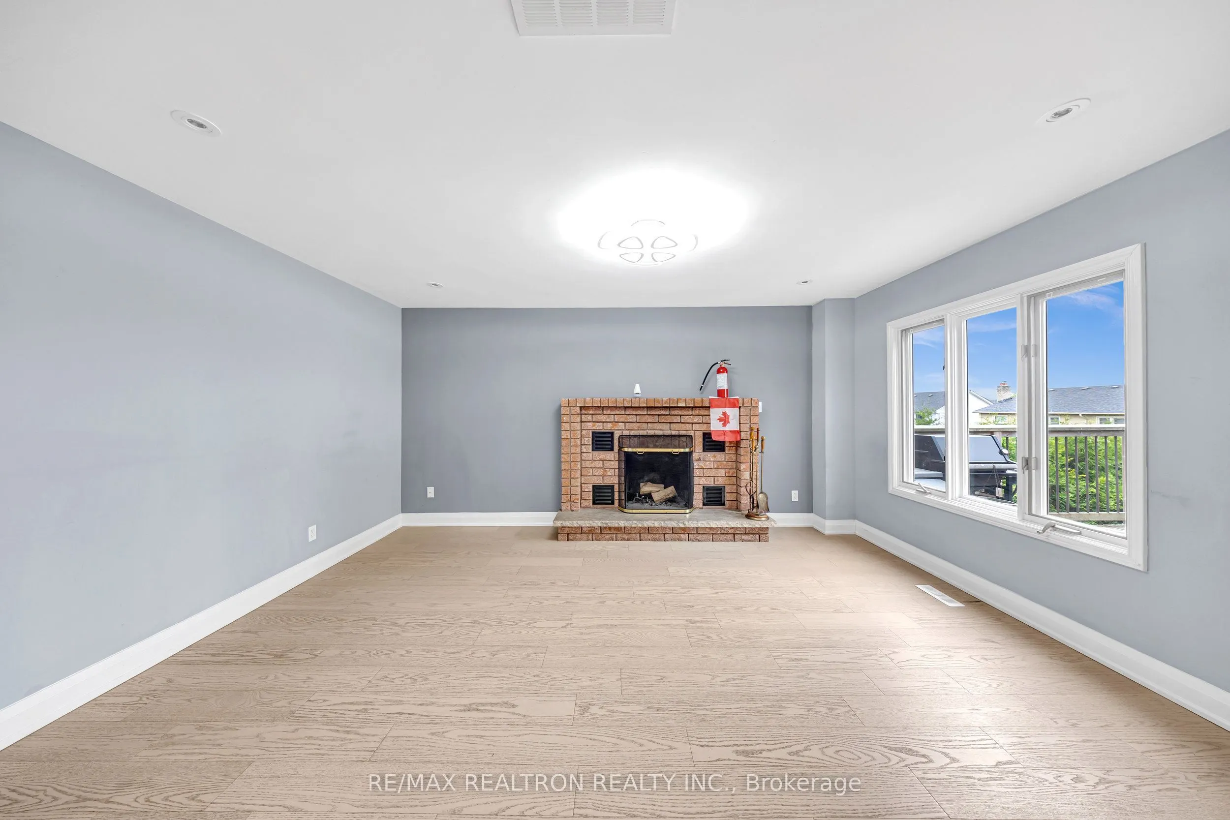 141 Hialeah Crescent #Upper
