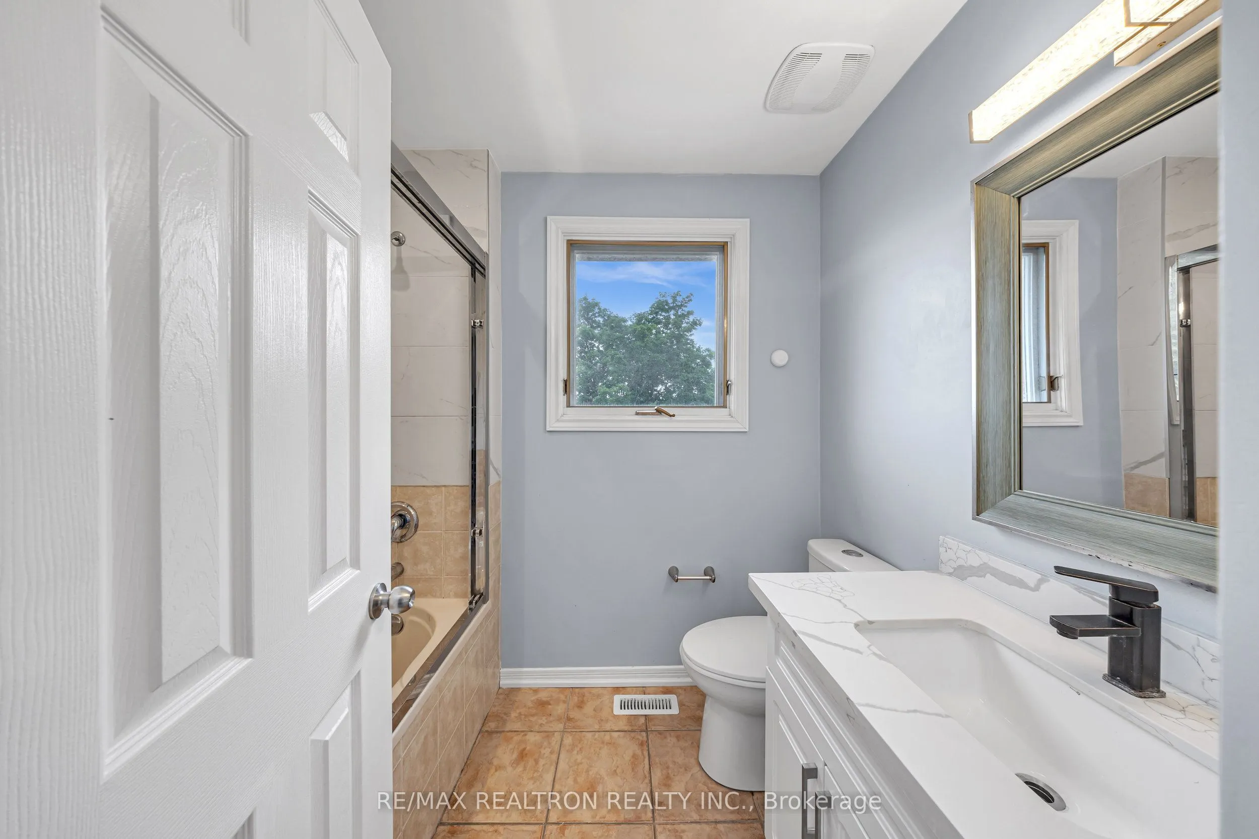 141 Hialeah Crescent #Upper