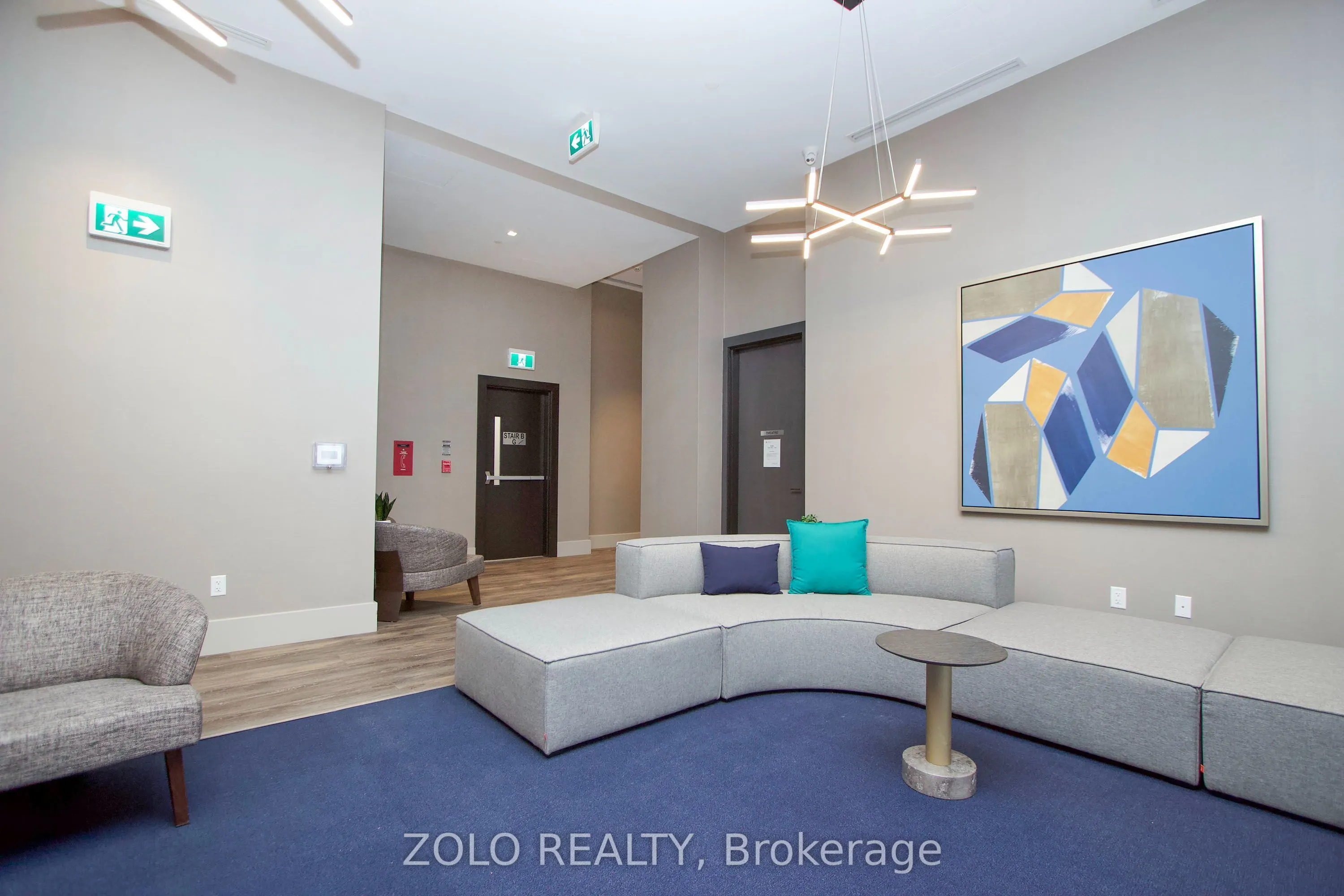 2550 Simcoe Street N #318