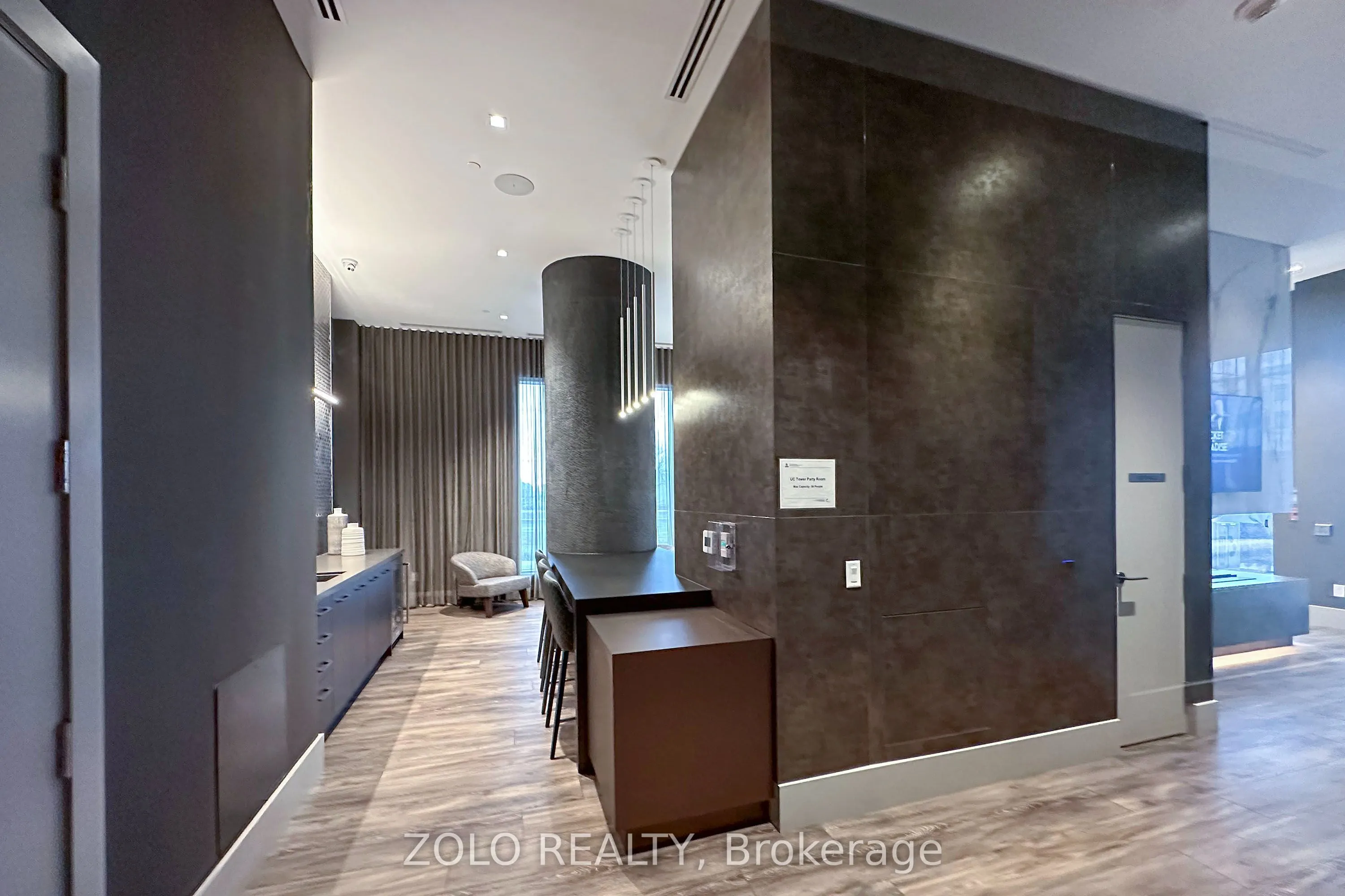 2550 Simcoe Street N #318