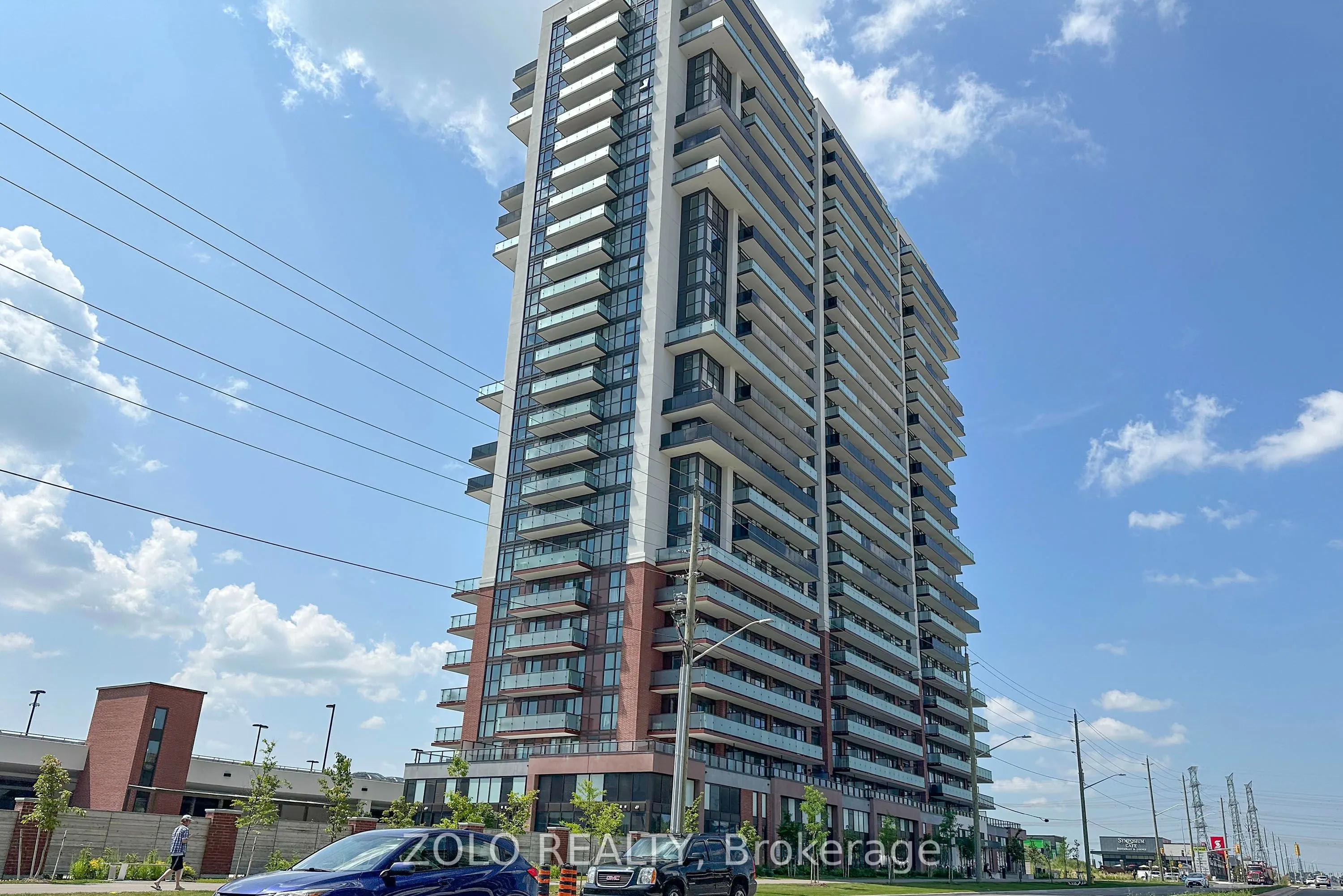 2550 Simcoe Street N #318