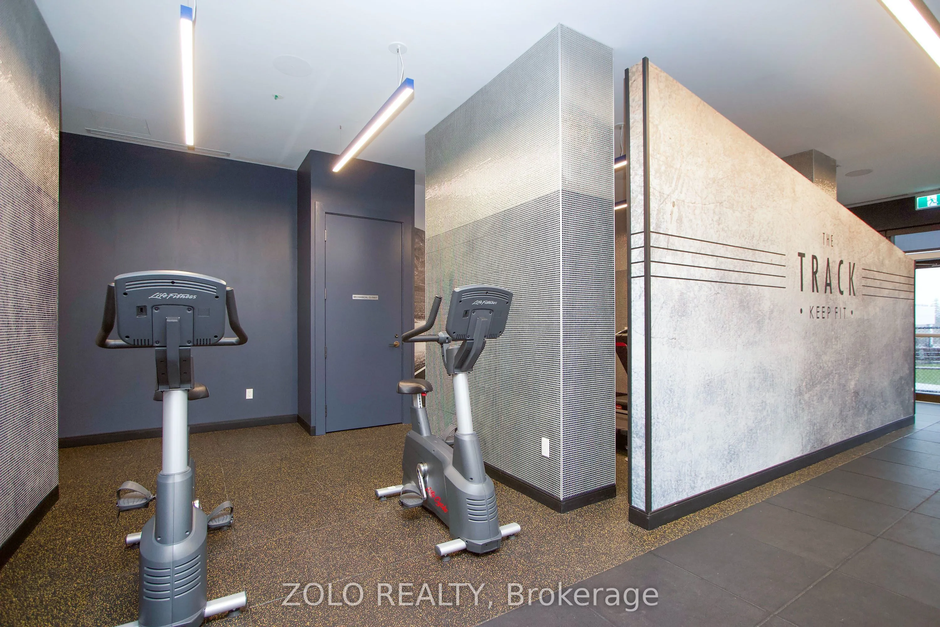 2550 Simcoe Street N #318