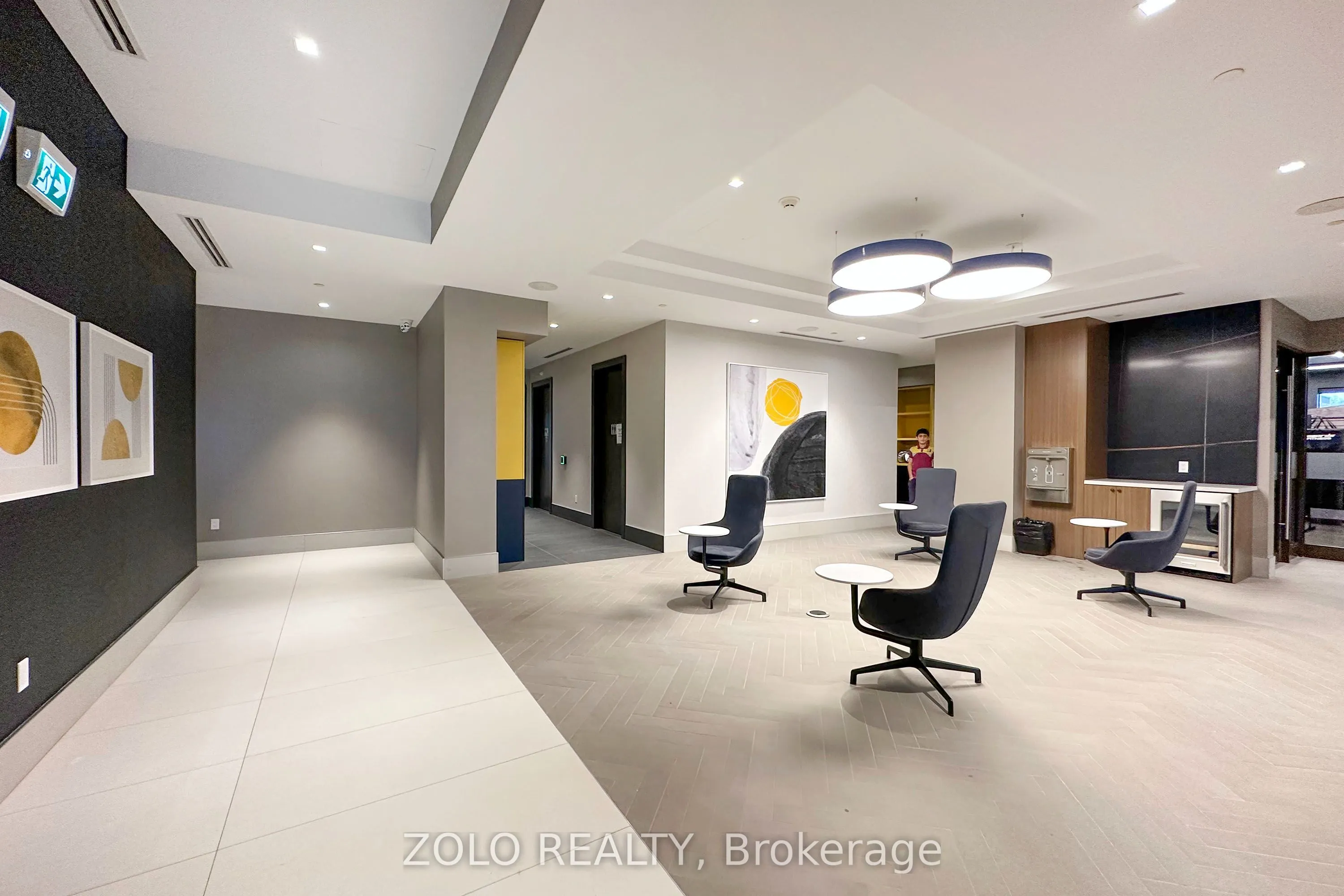 2550 Simcoe Street N #318