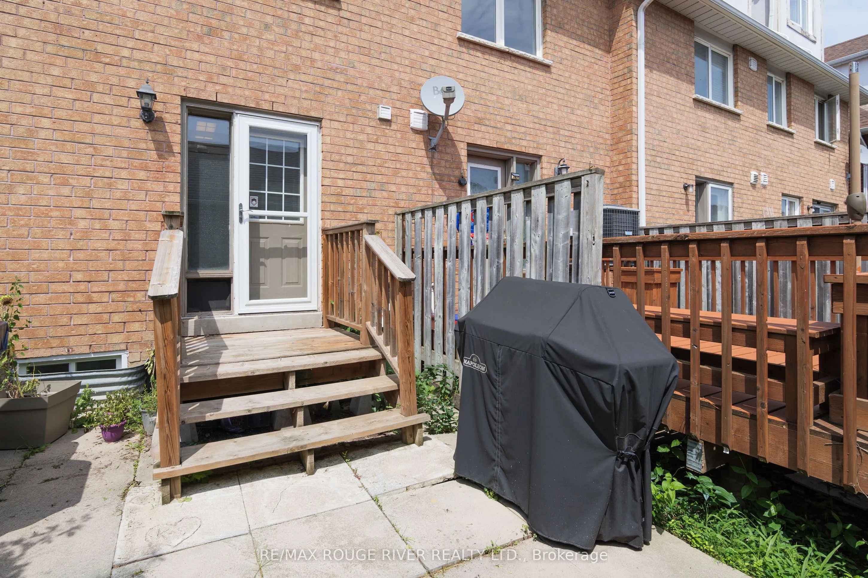 23 Hedge End Road #91