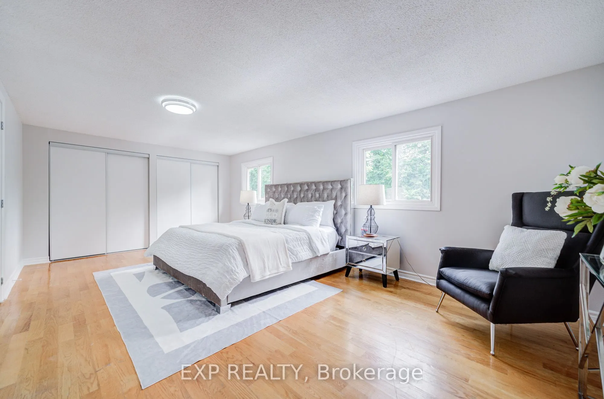1132 Cedarcroft Crescent