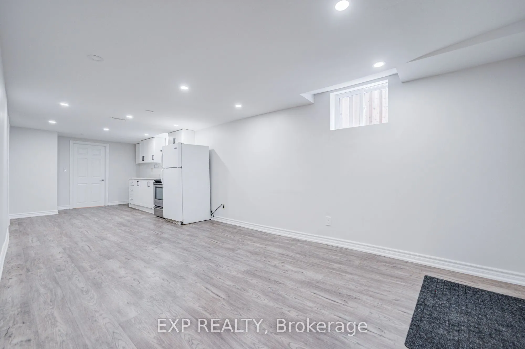 1132 Cedarcroft Crescent