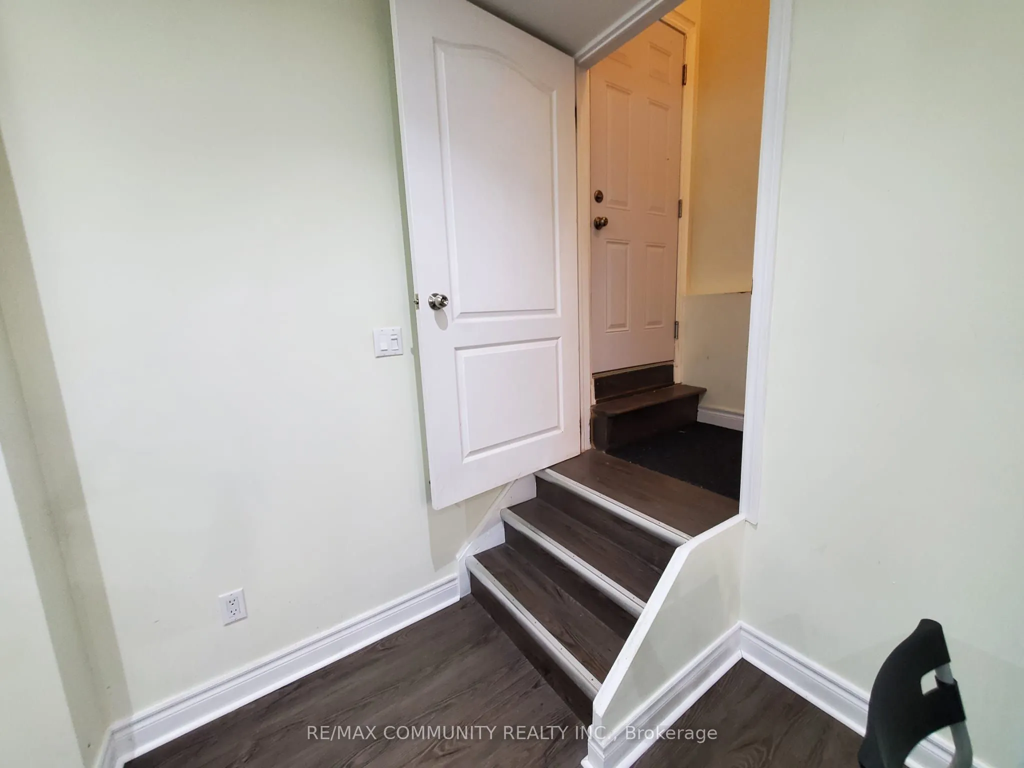 4 Elliottglen Drive #Basement
