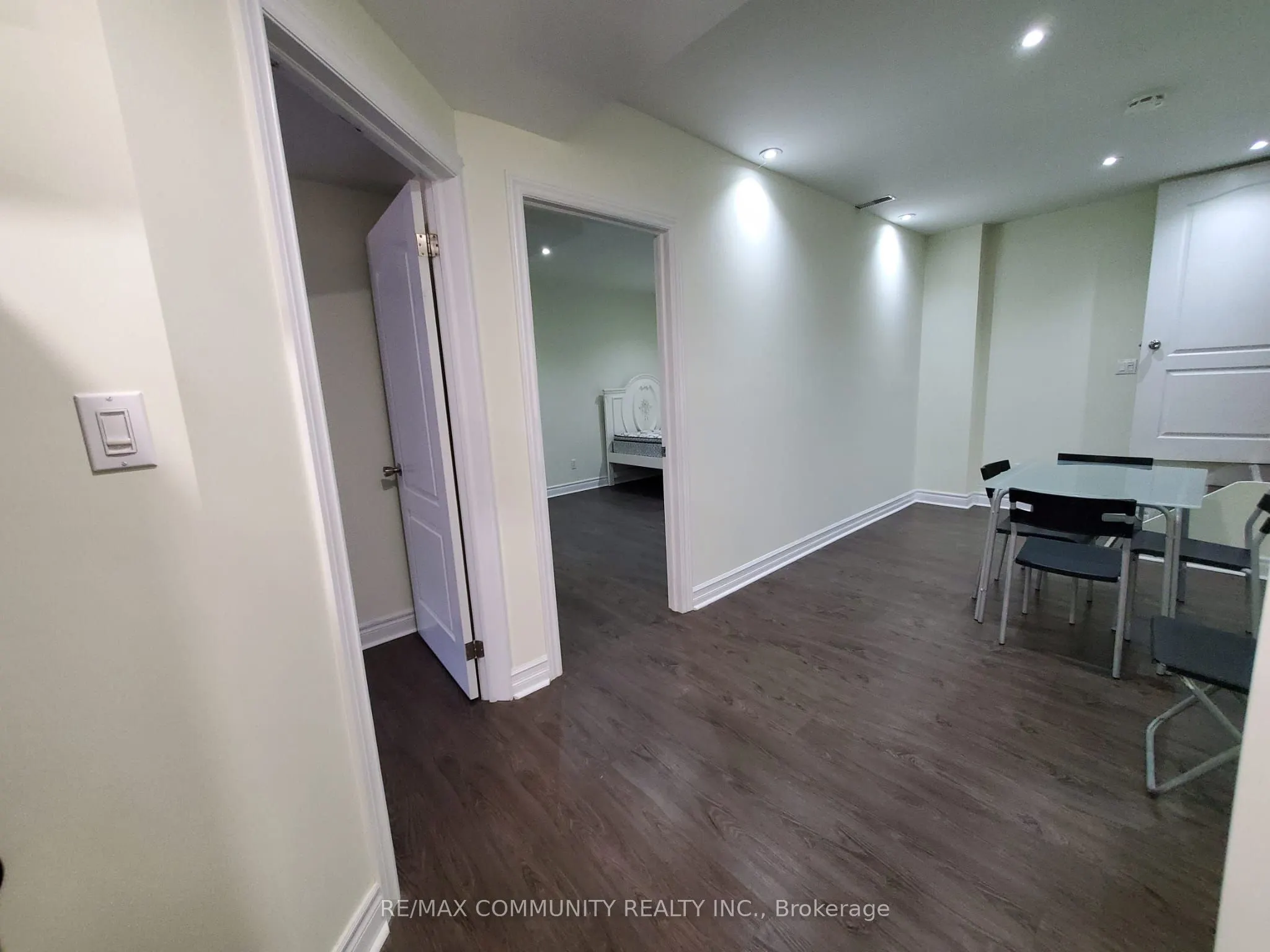 4 Elliottglen Drive #Basement
