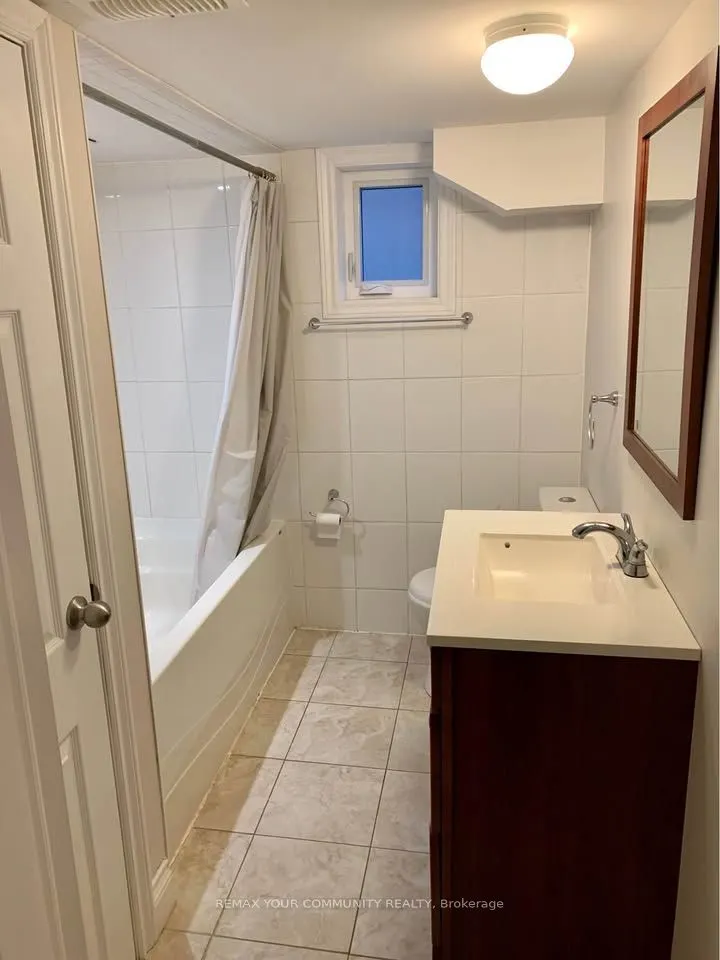 16 Coxwell Boulevard #Lower