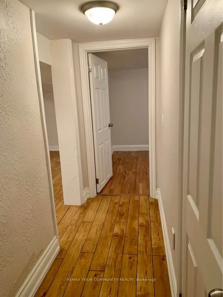 16 Coxwell Boulevard #Lower
