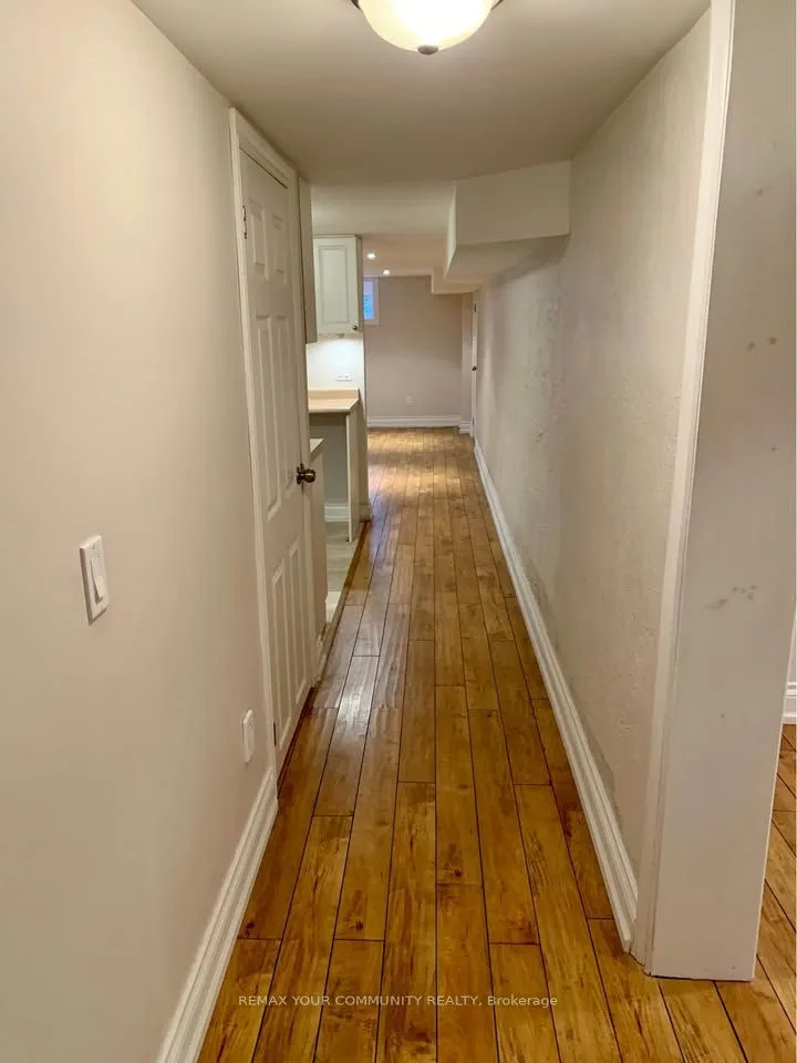 16 Coxwell Boulevard #Lower