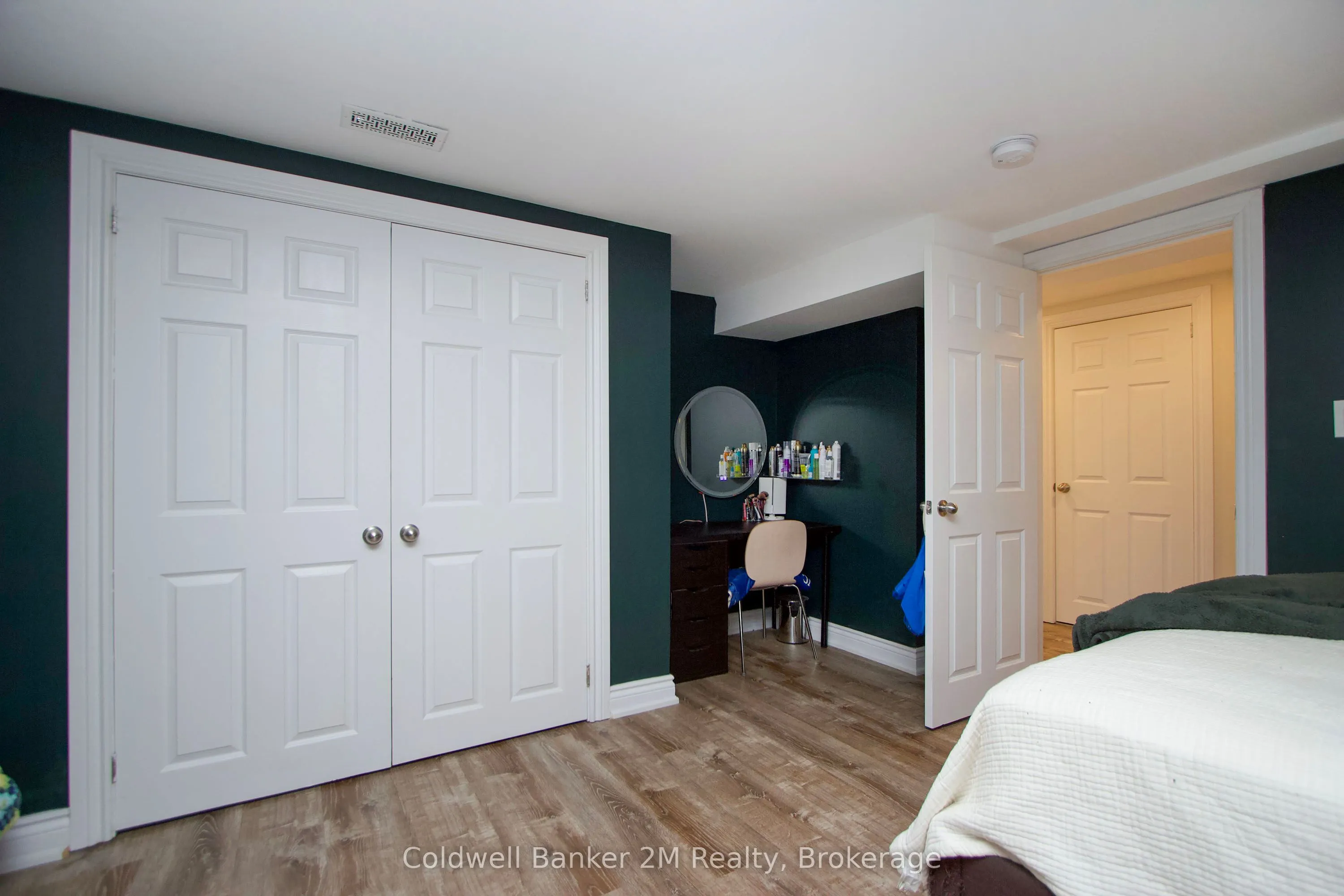 276 Park Road N