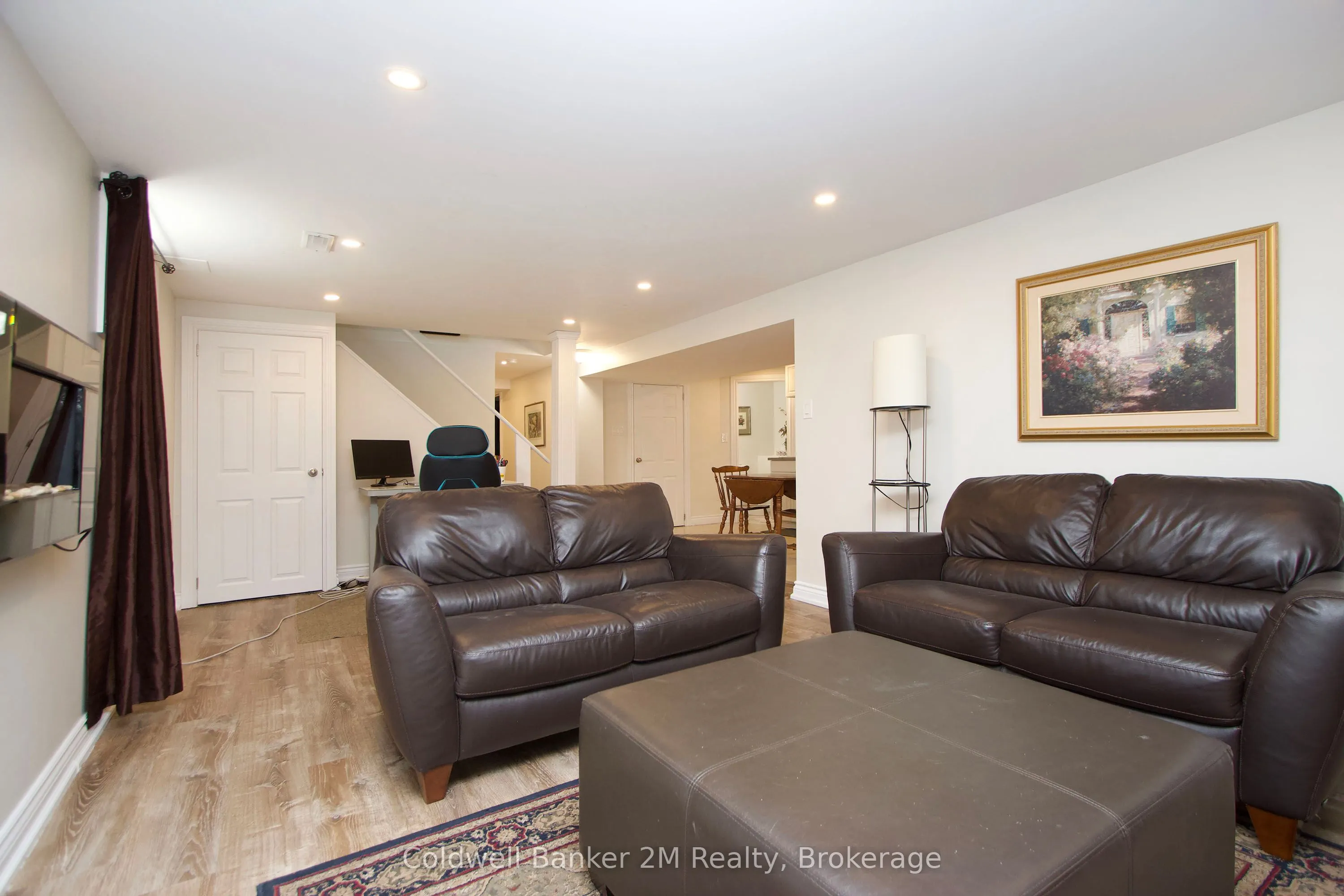 276 Park Road N