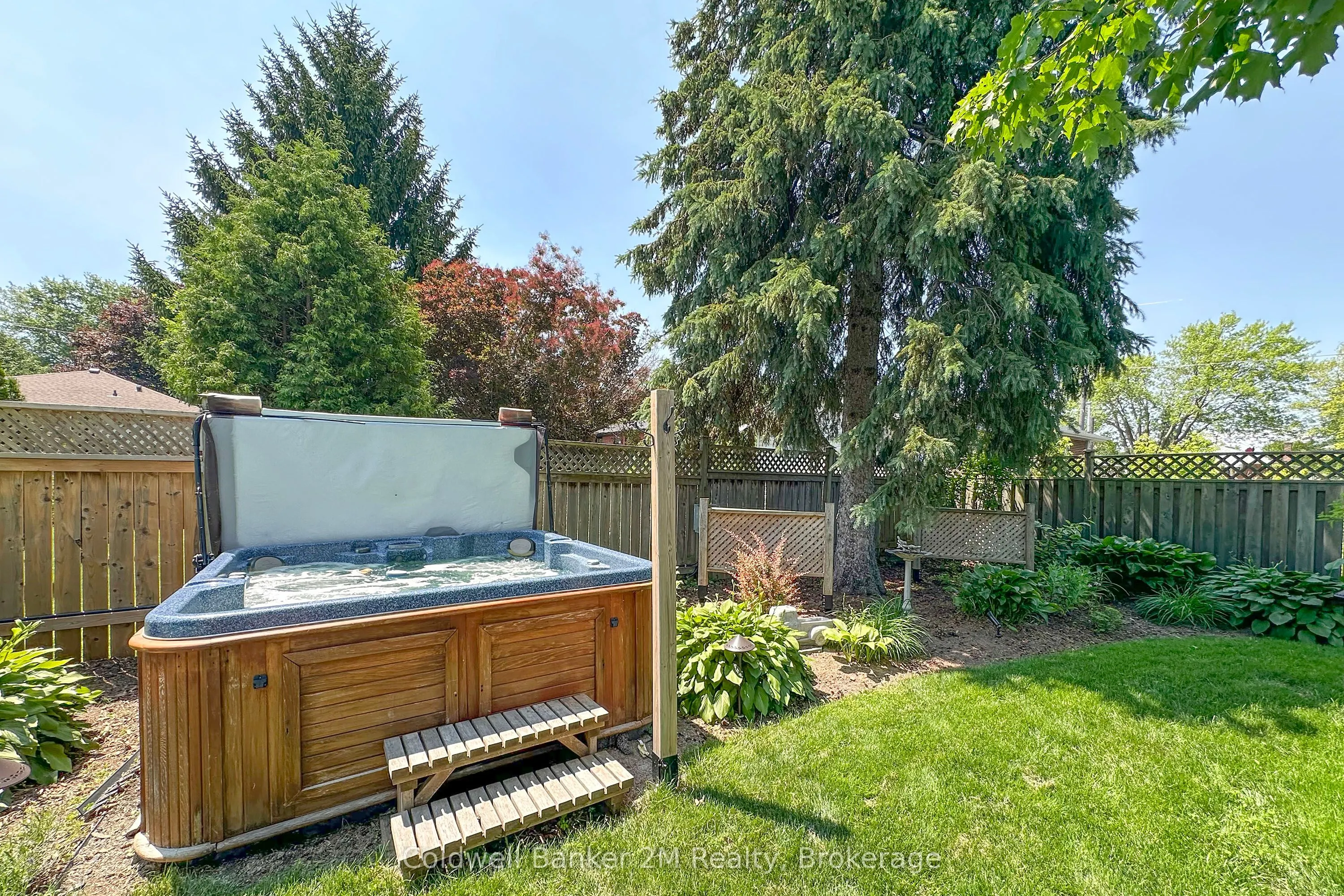 276 Park Road N
