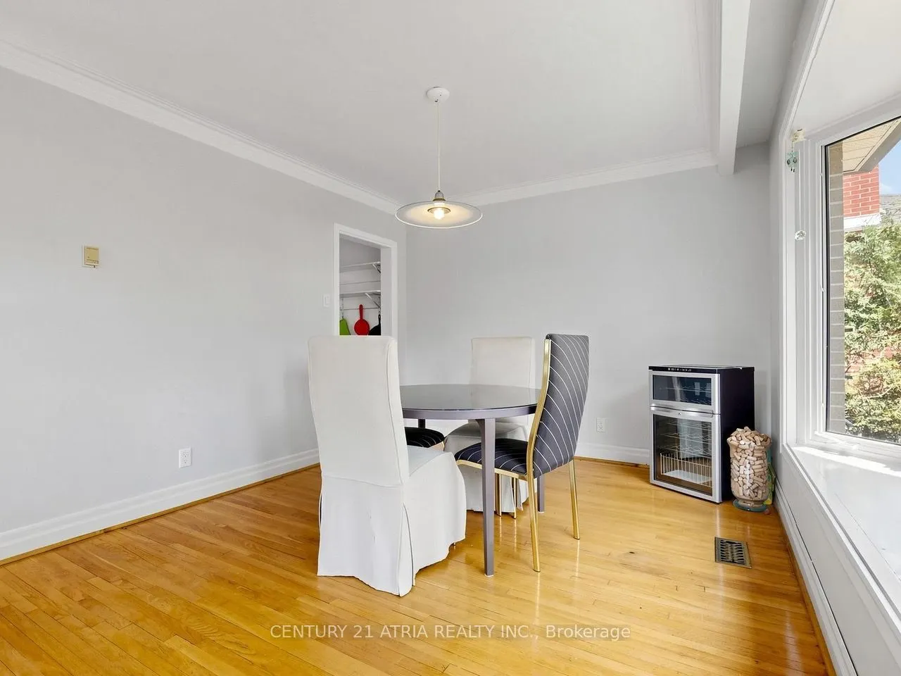 22 Jeffton Crescent