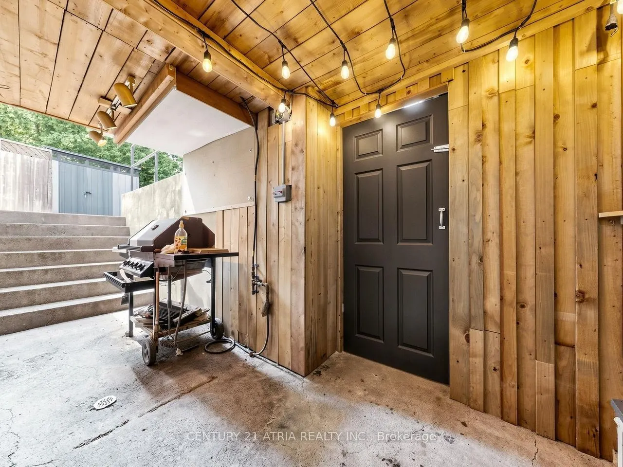 22 Jeffton Crescent