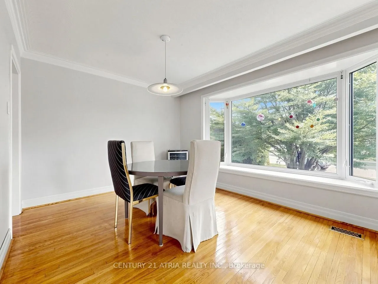 22 Jeffton Crescent