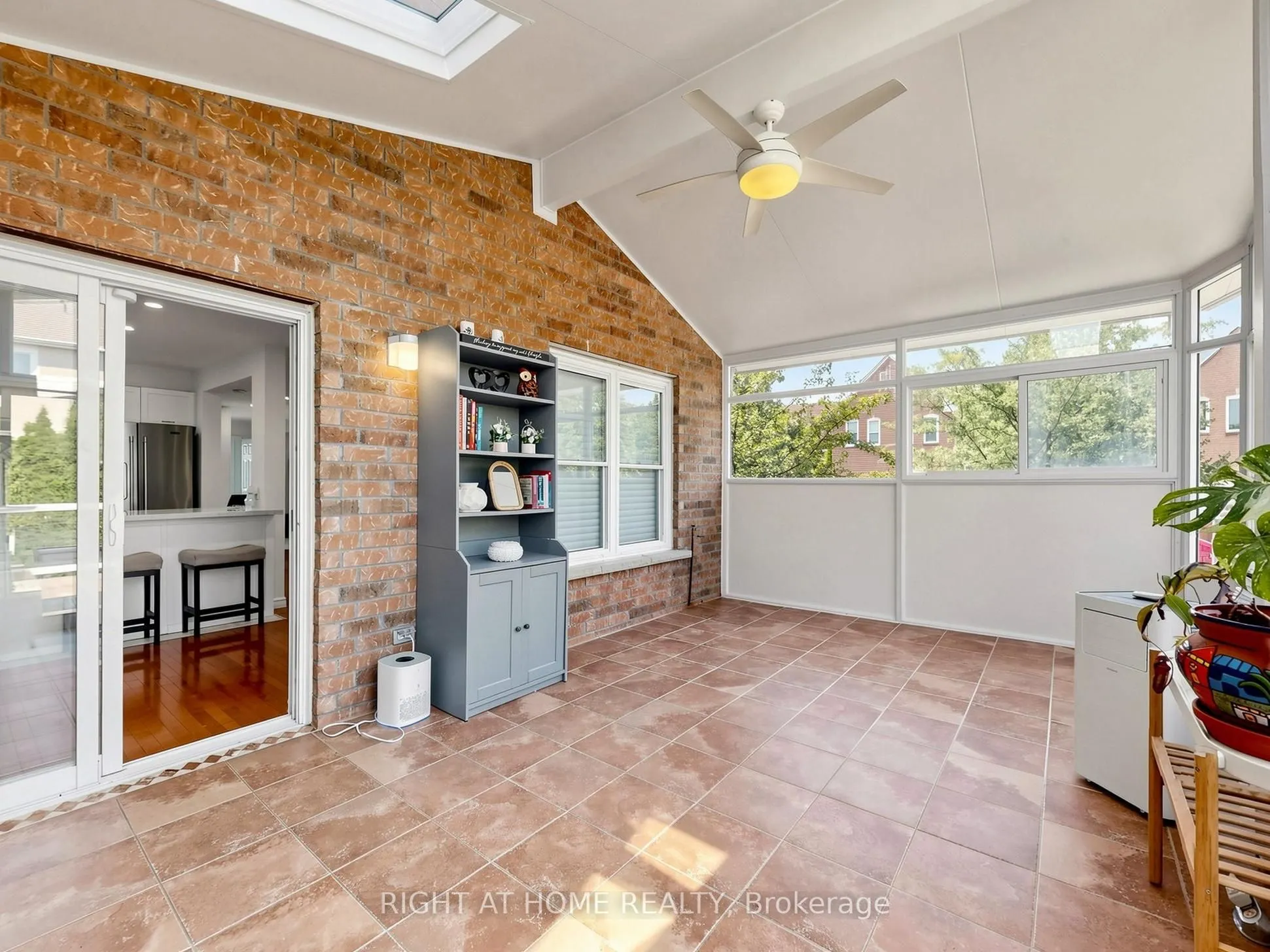 25 Teagarden Court