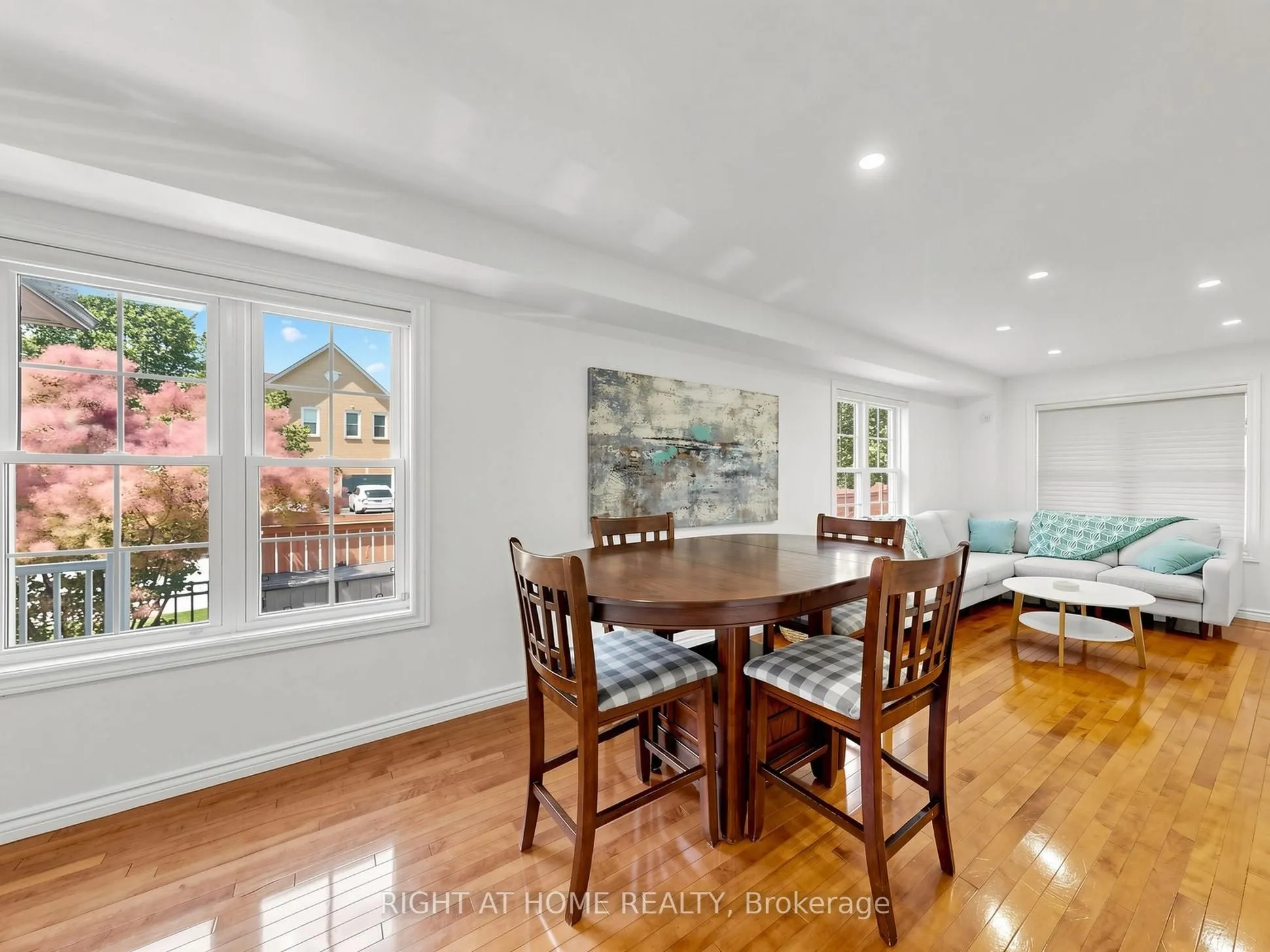 25 Teagarden Court