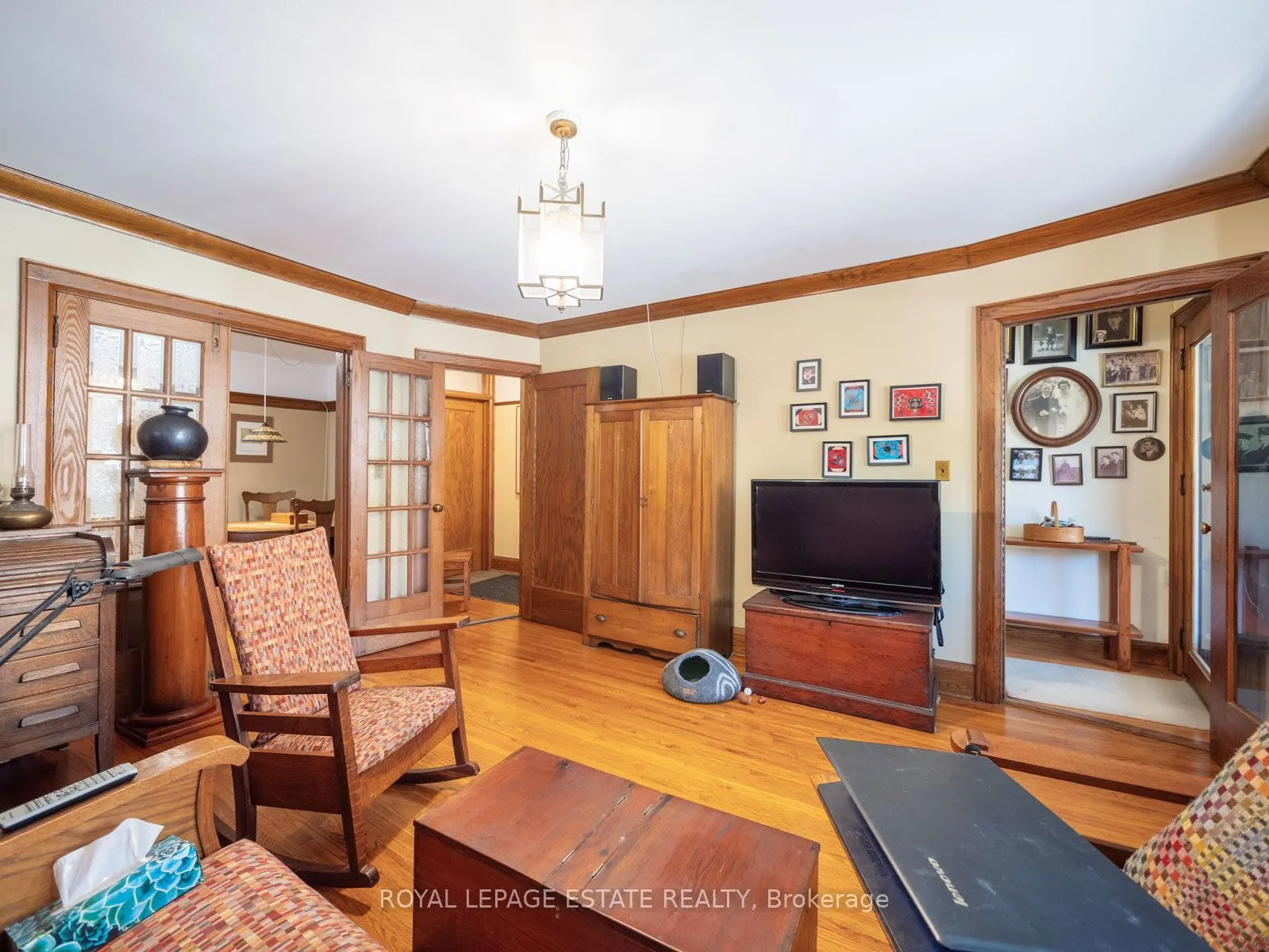 2275 Queen Street E