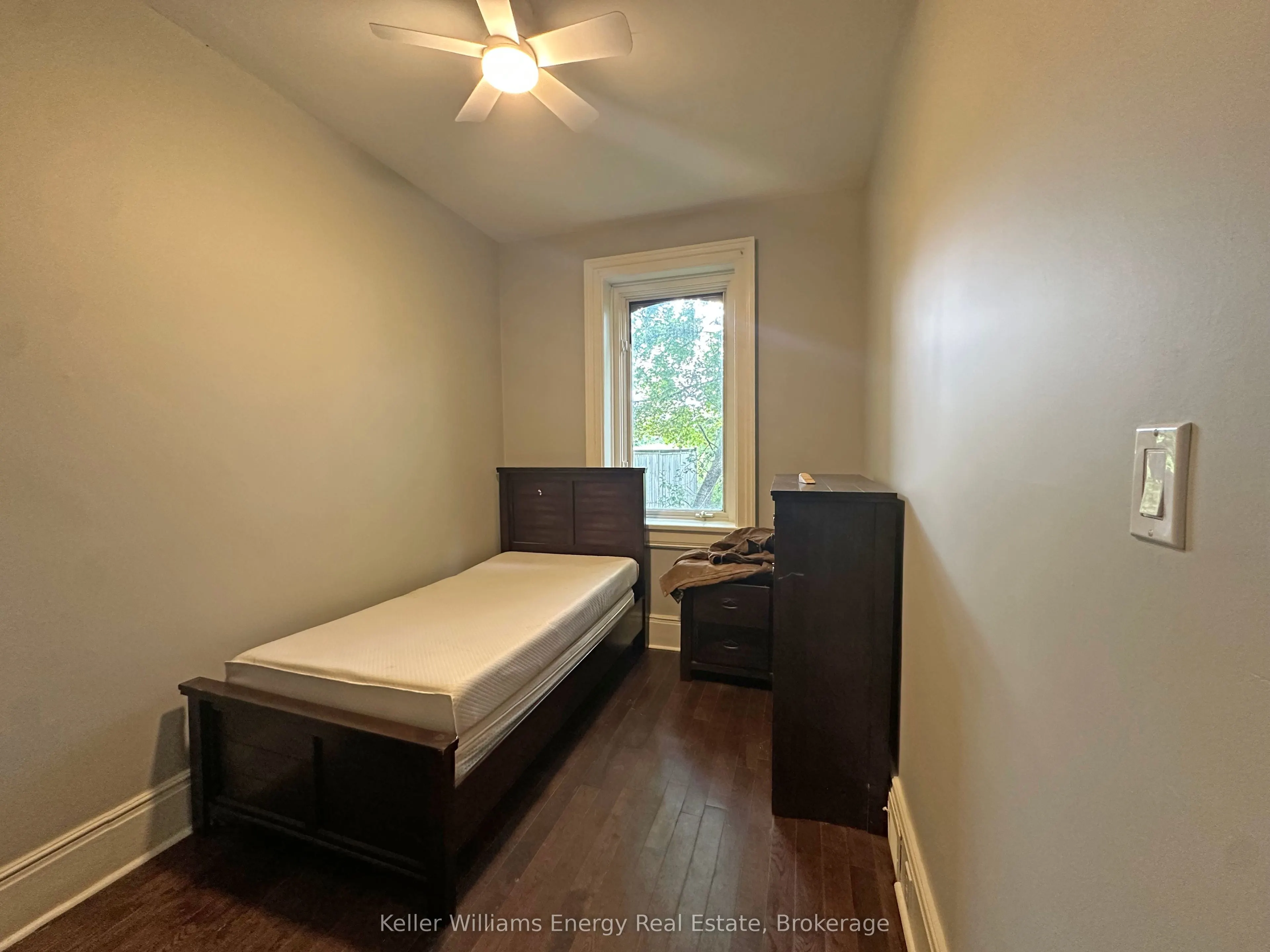555 Thornton Road S