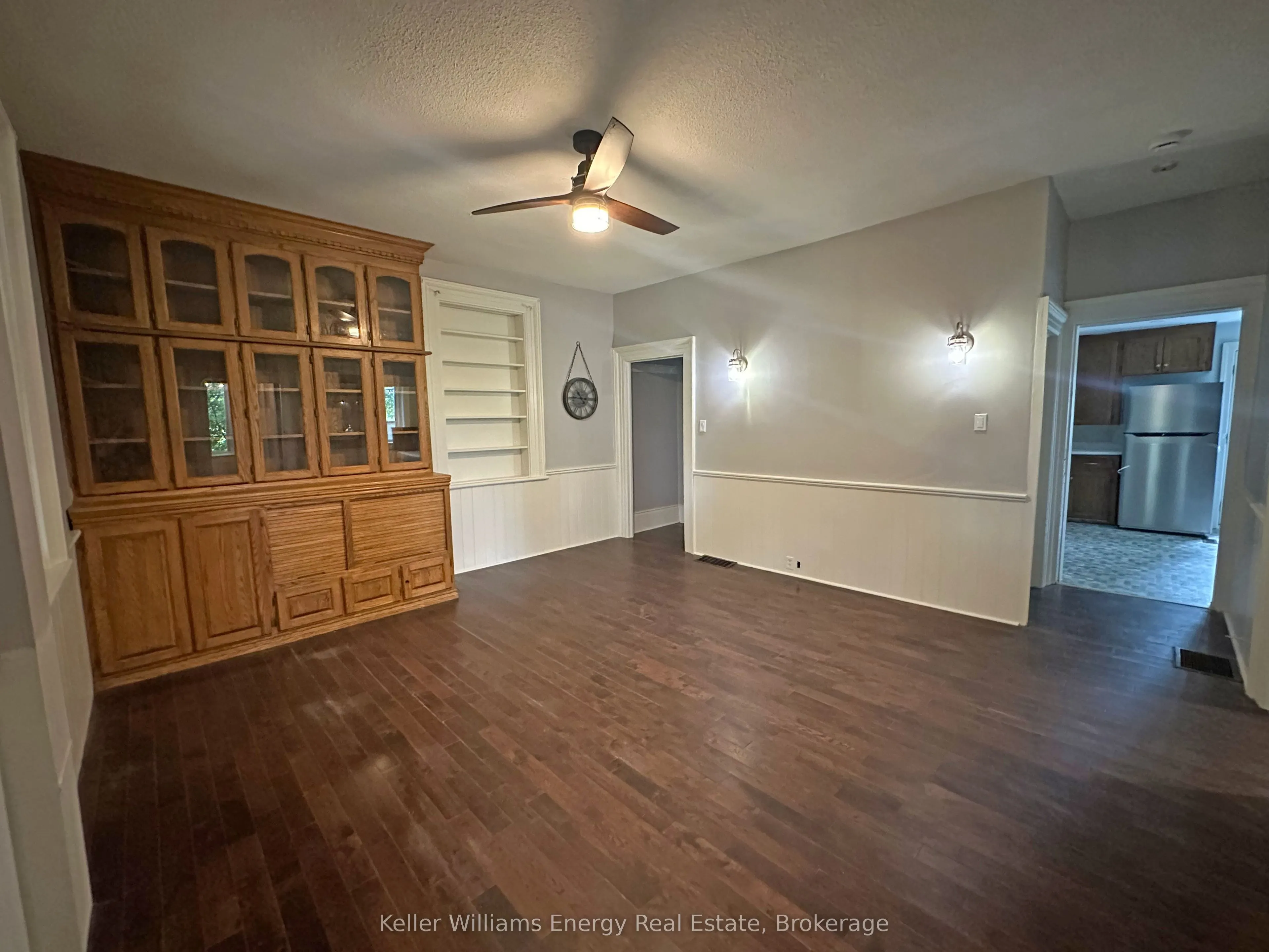 555 Thornton Road S