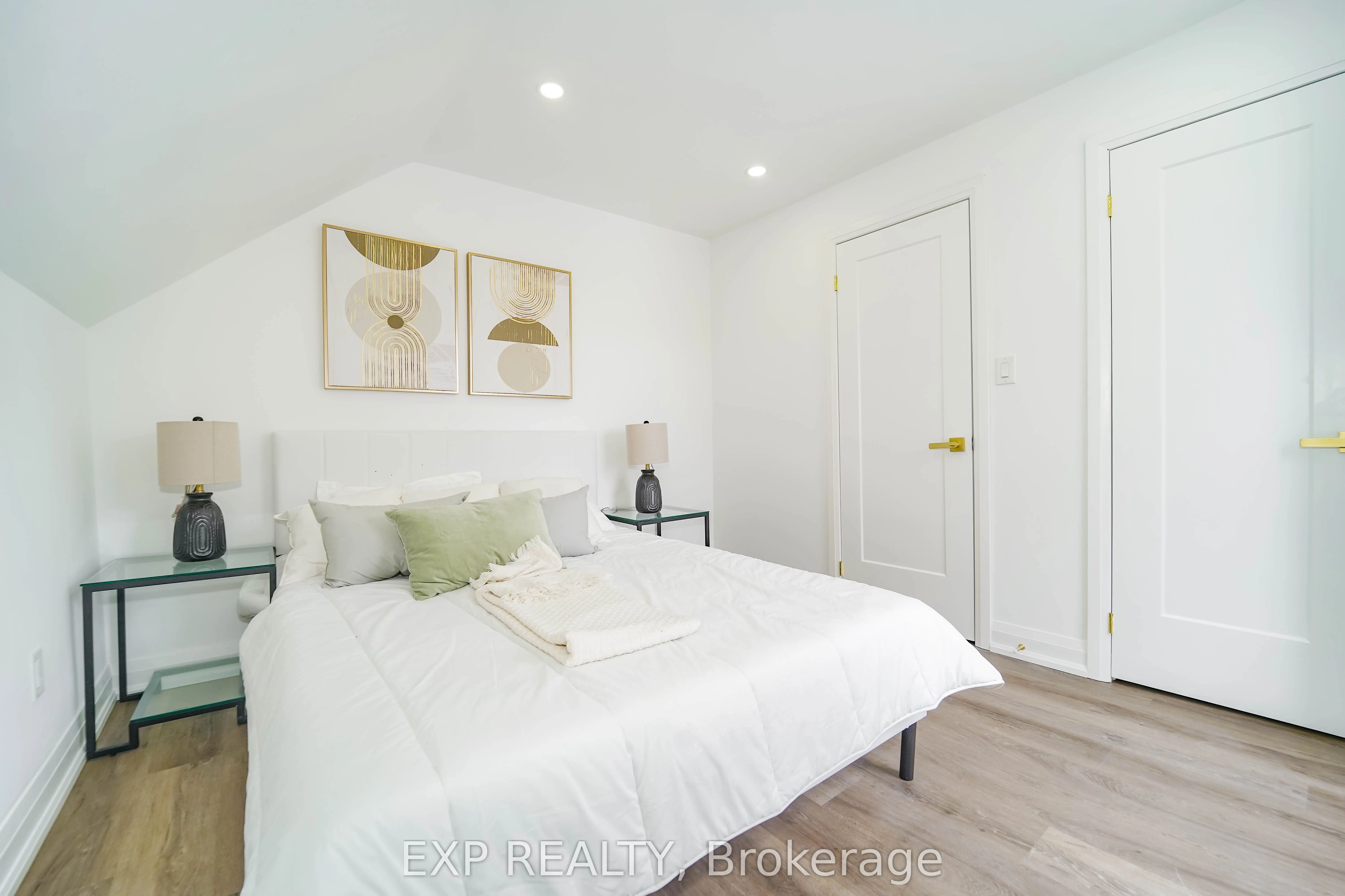 224 Aylesworth Avenue