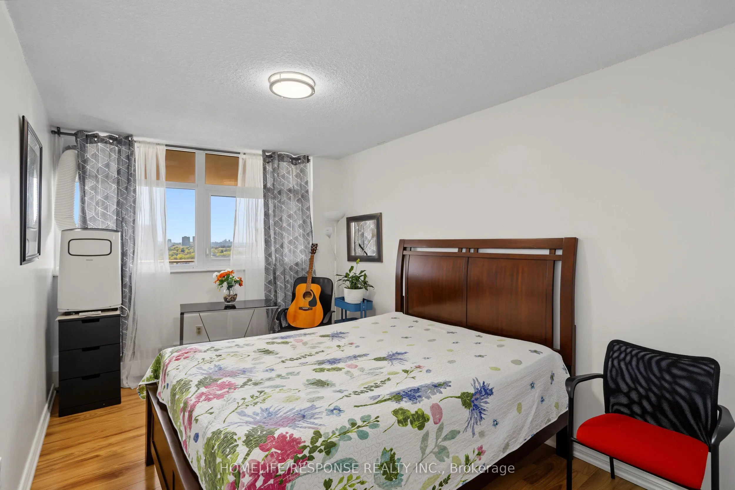 100 ECHO POINT #1801