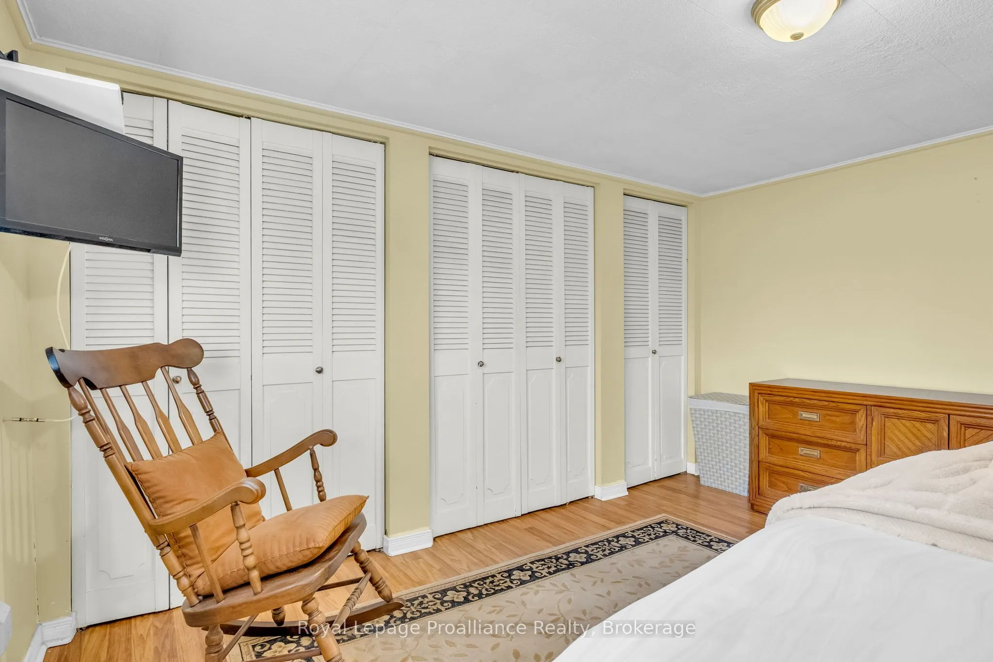 394 Sunset Boulevard