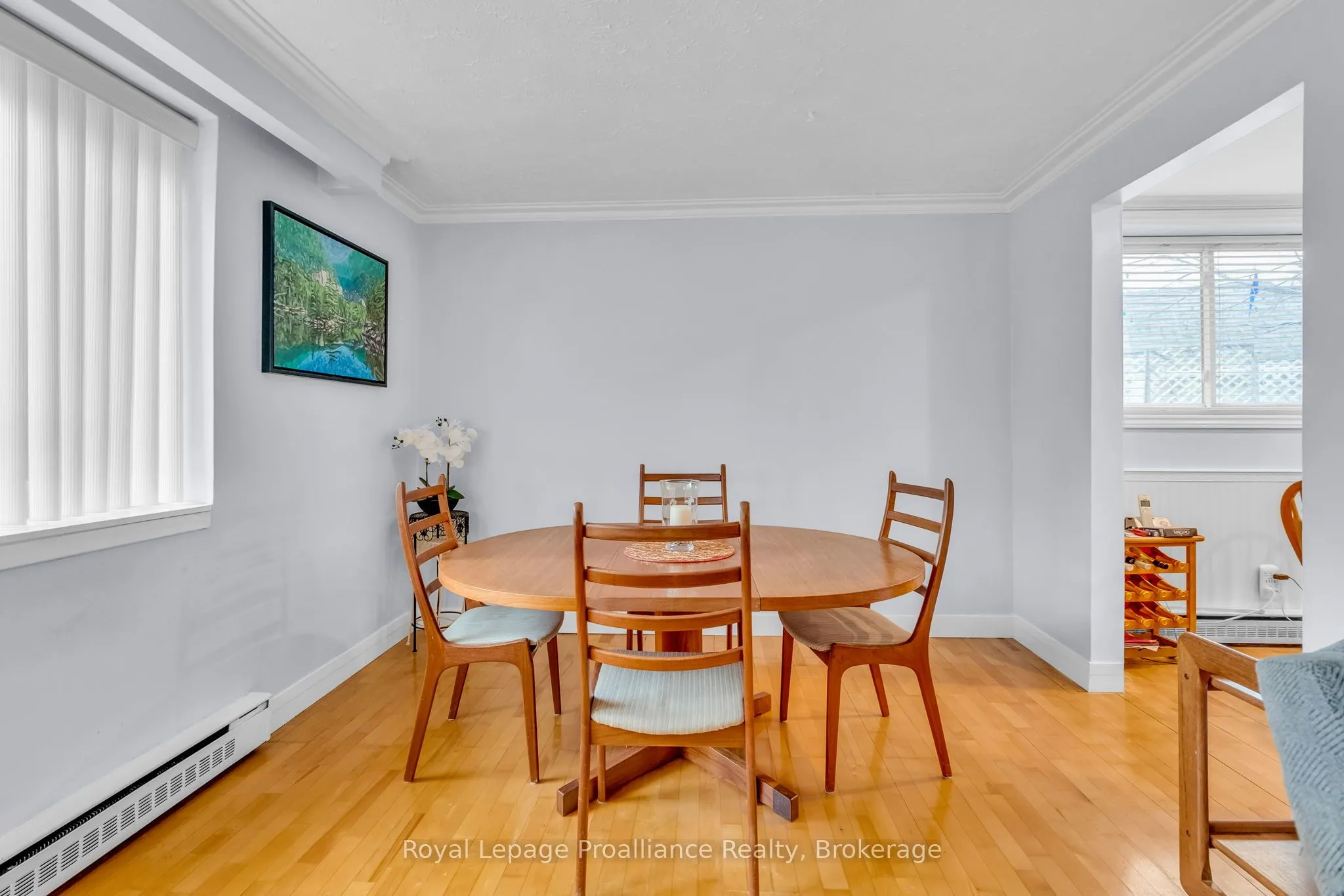 394 Sunset Boulevard