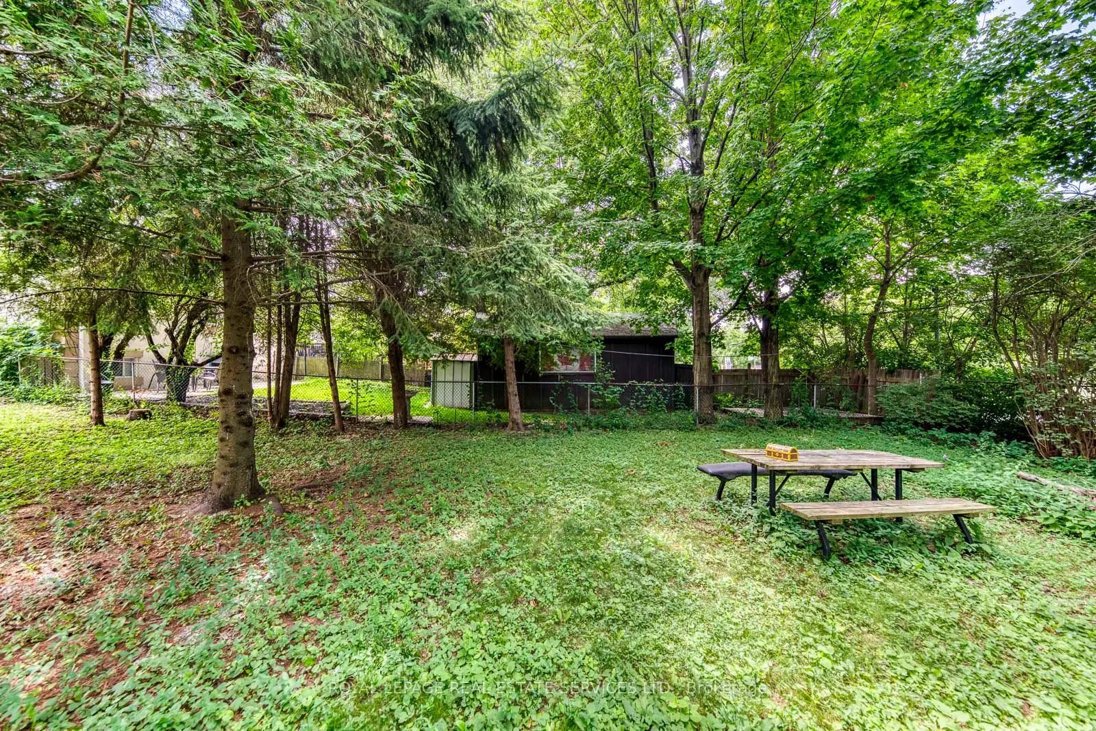 10 Thatcher Avenue