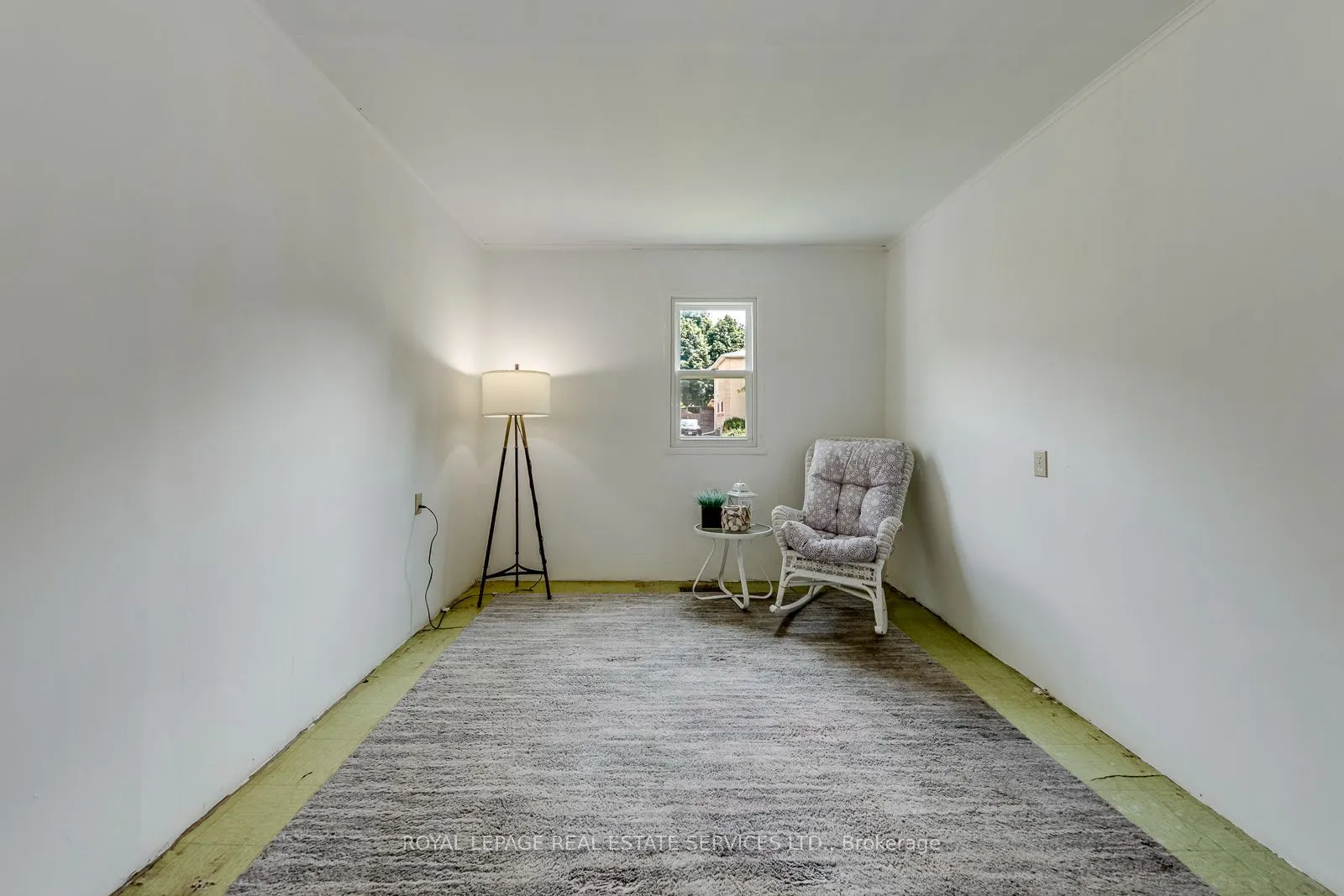 10 Thatcher Avenue