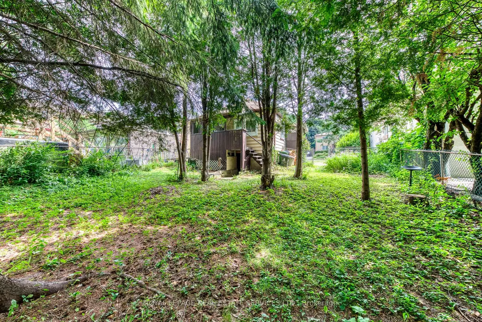 10 Thatcher Avenue