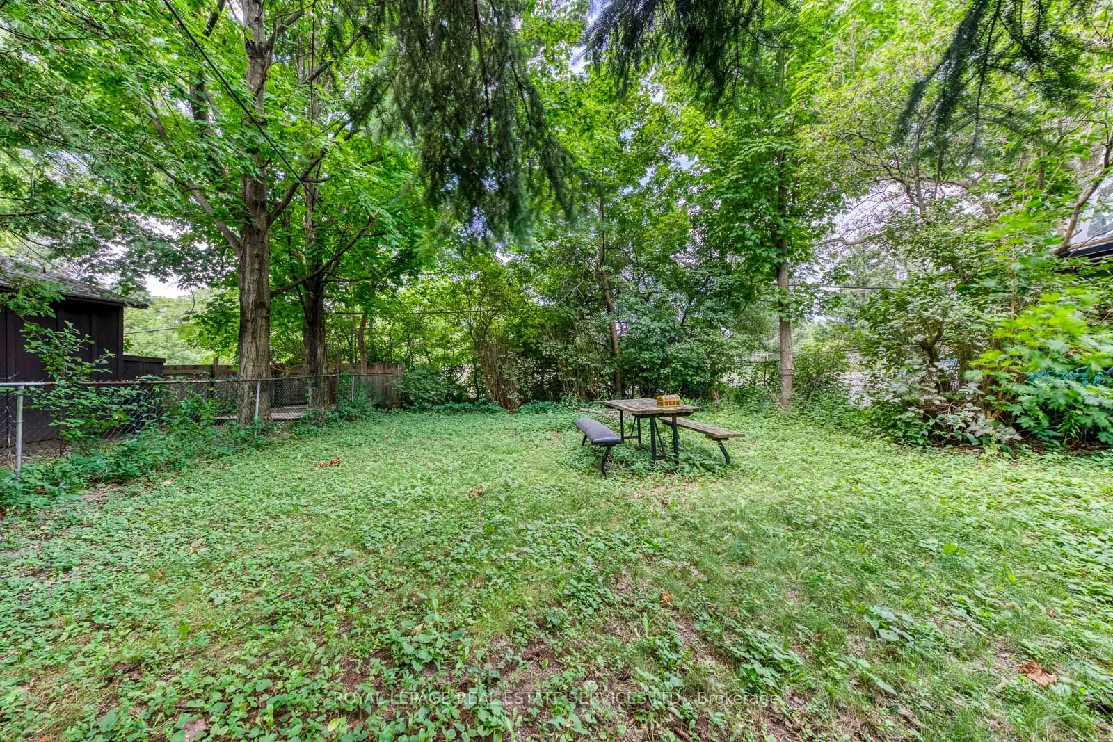 10 Thatcher Avenue