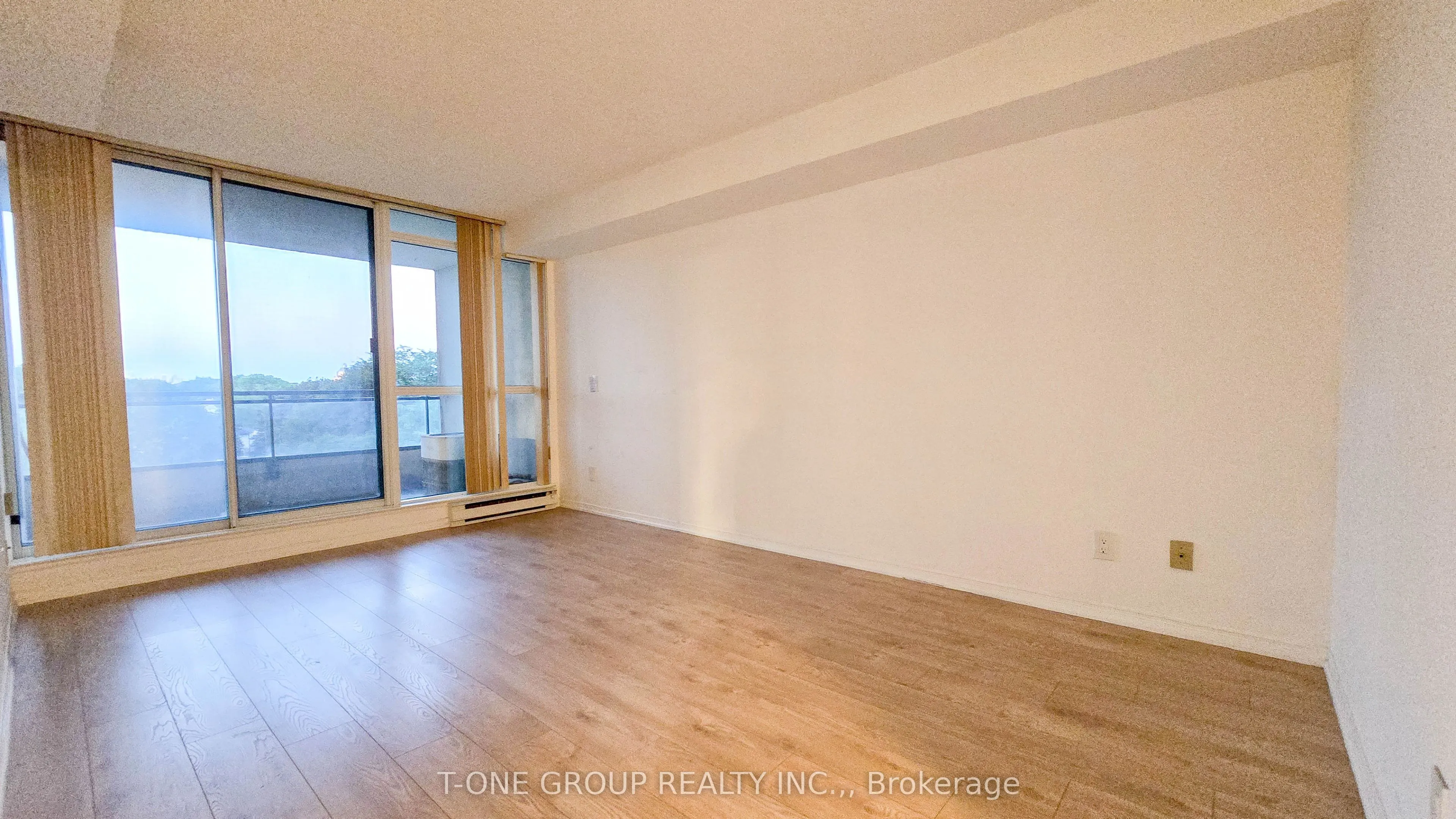 4725 Sheppard Avenue E #516