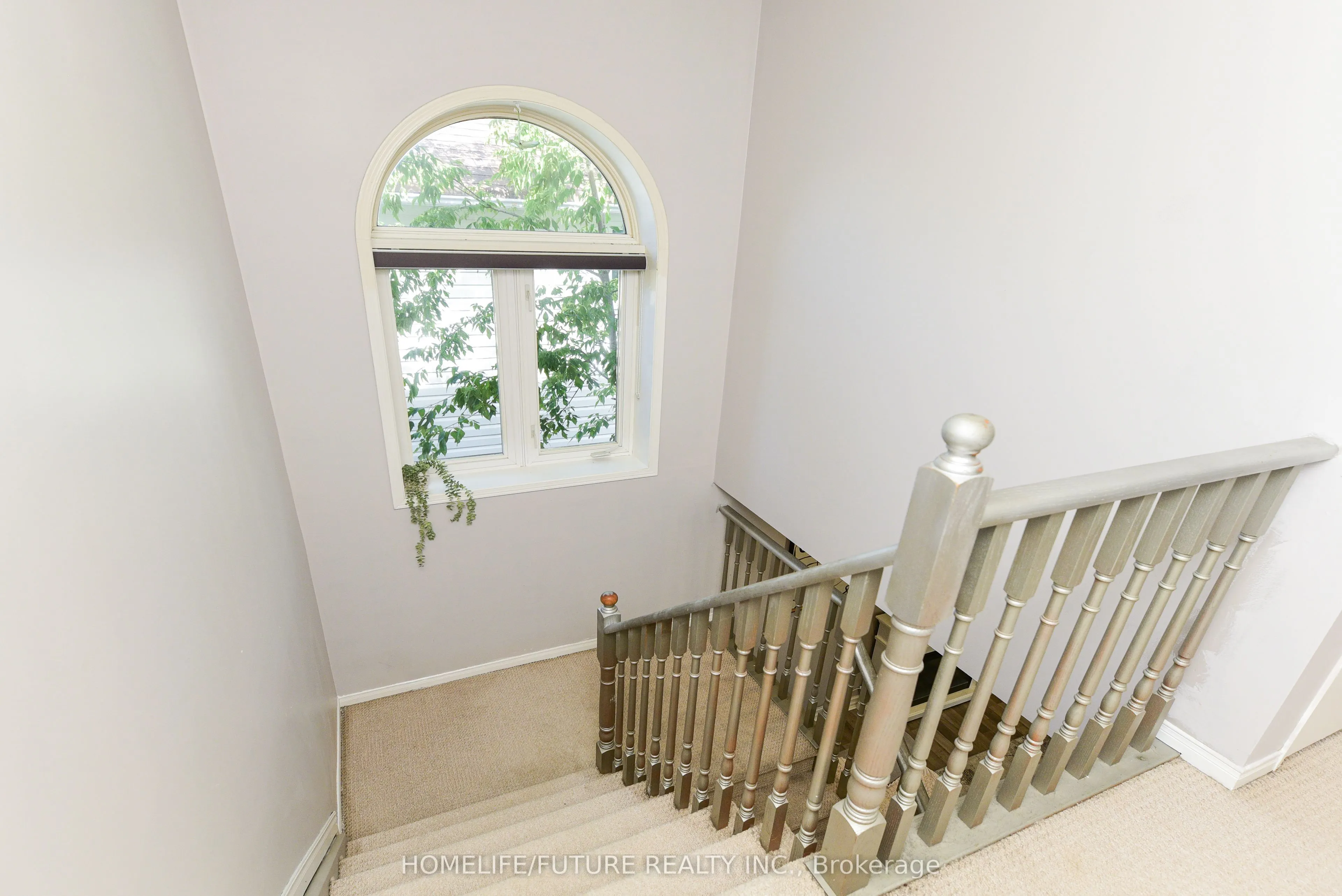 1404 Trowbridge Drive