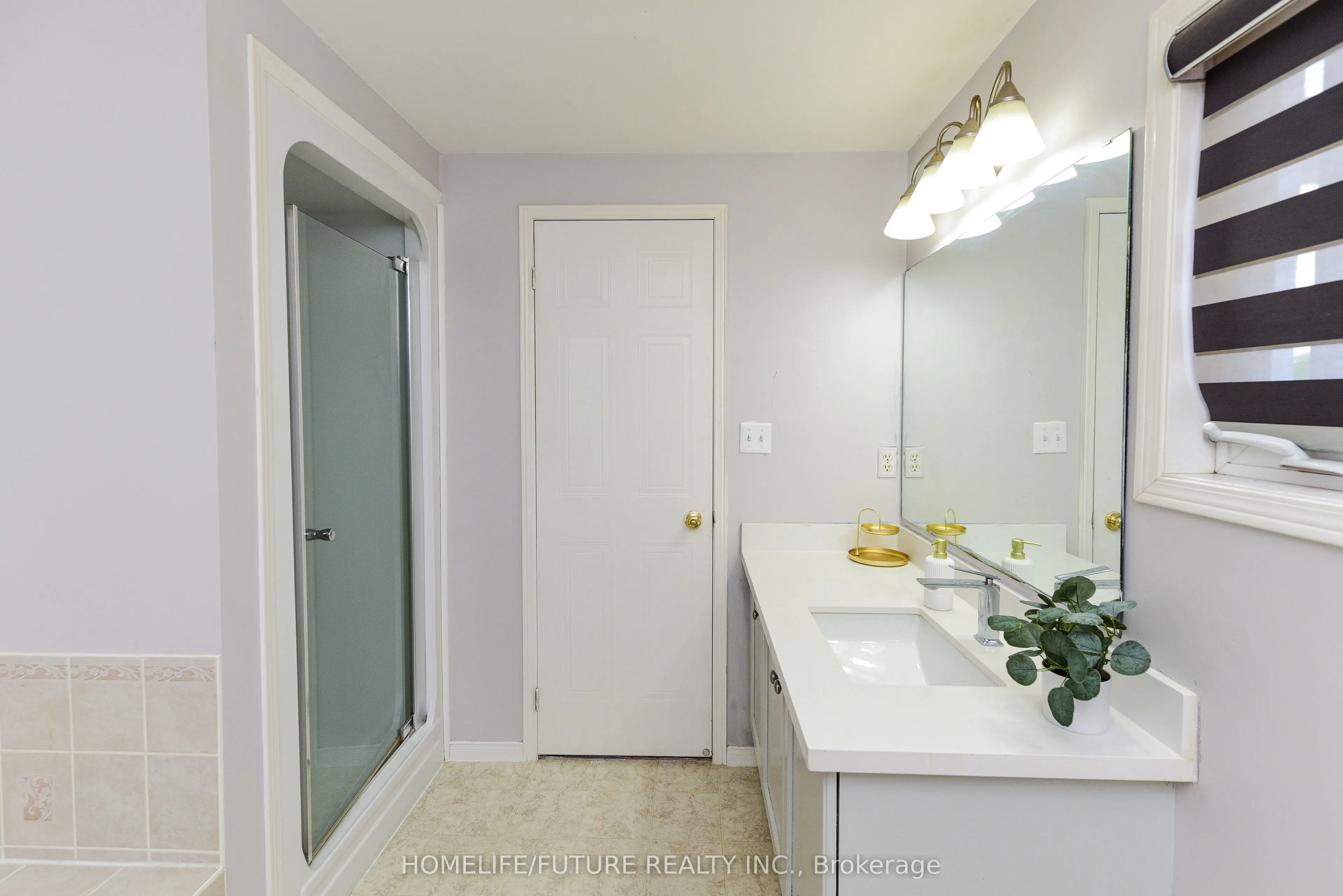 1404 Trowbridge Drive