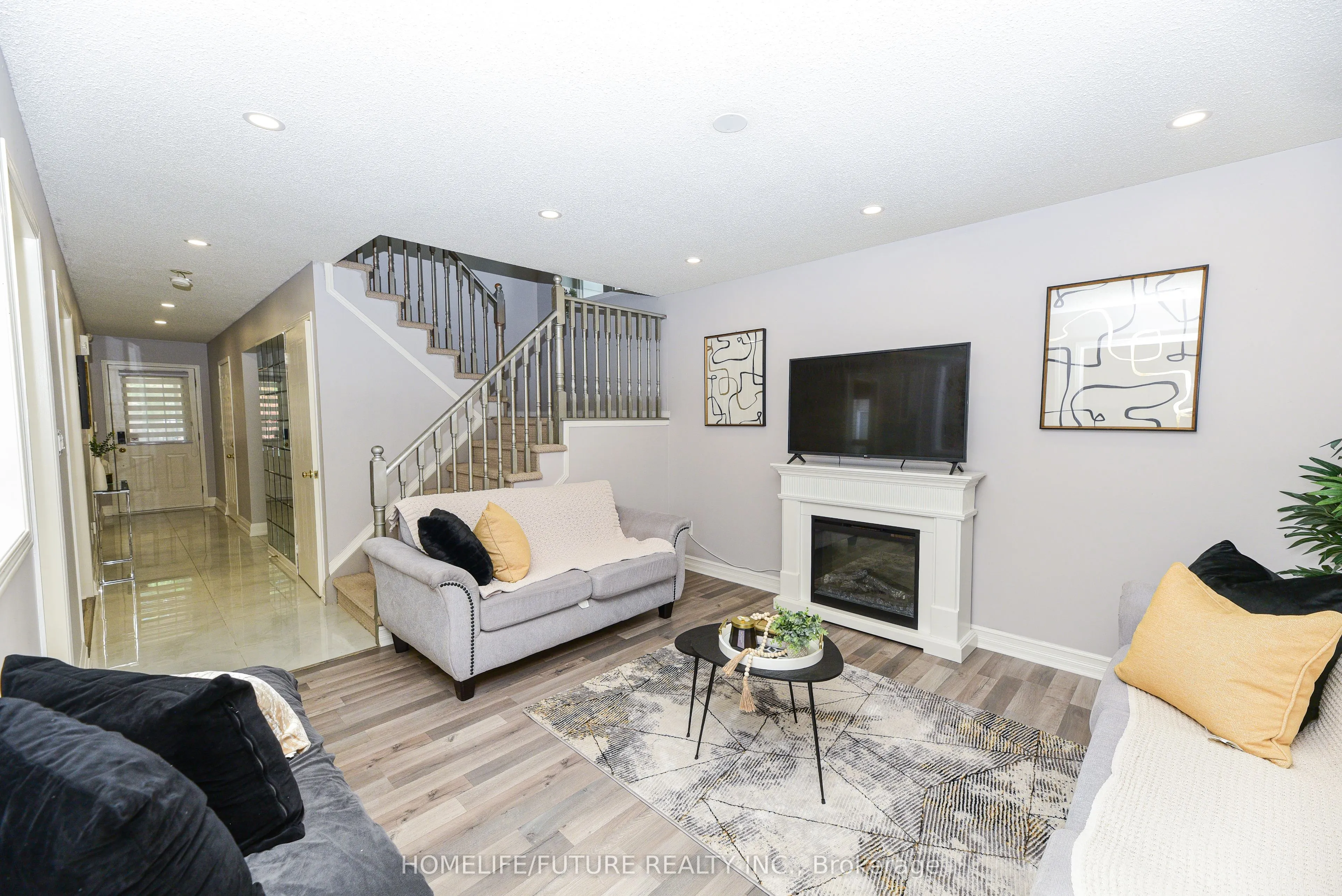 1404 Trowbridge Drive